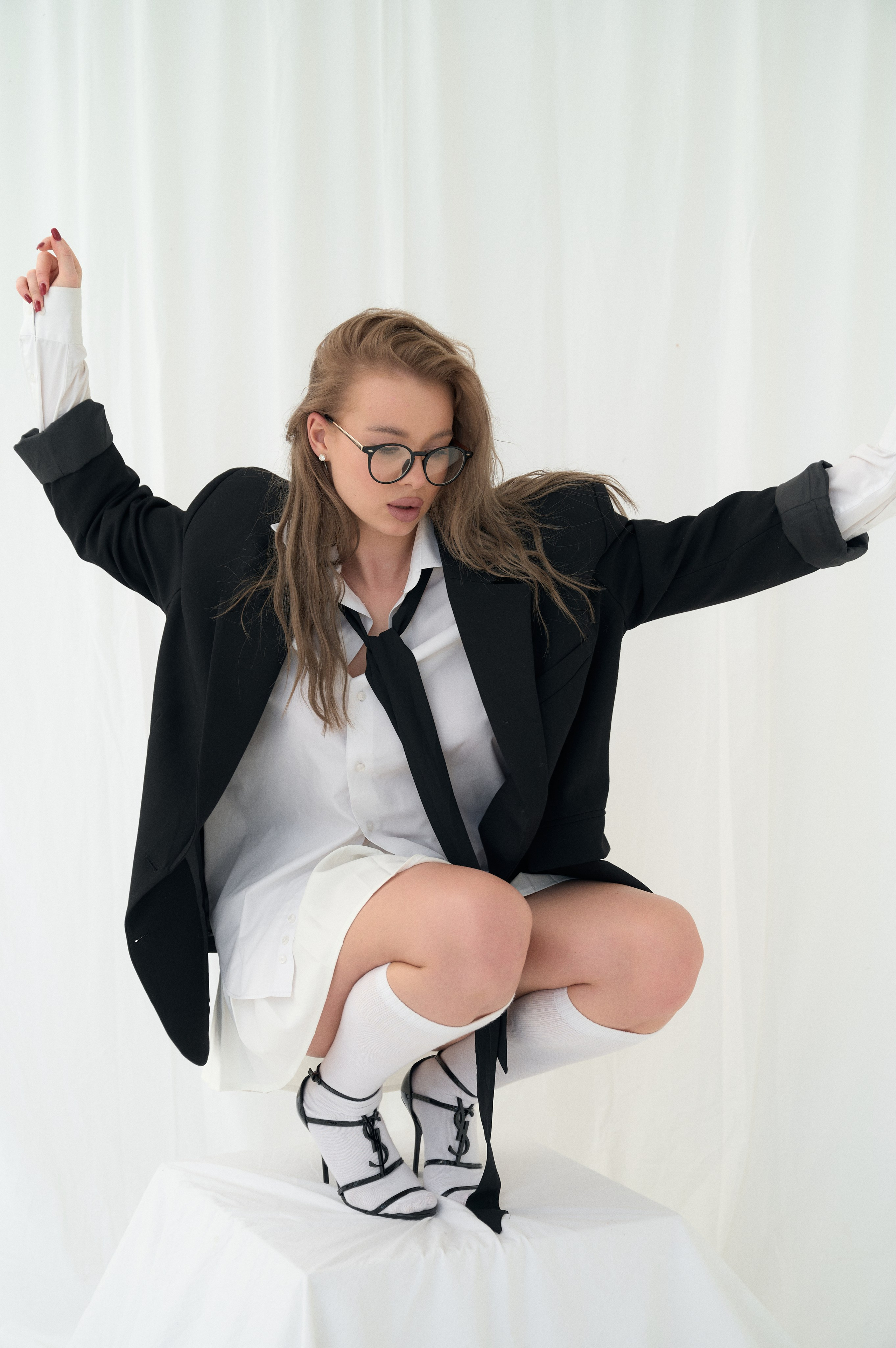 Примеры фото для выпускных альбомов в Новосибирске в 2026 году. Выпускные альбомы под ключ в Новосибирске