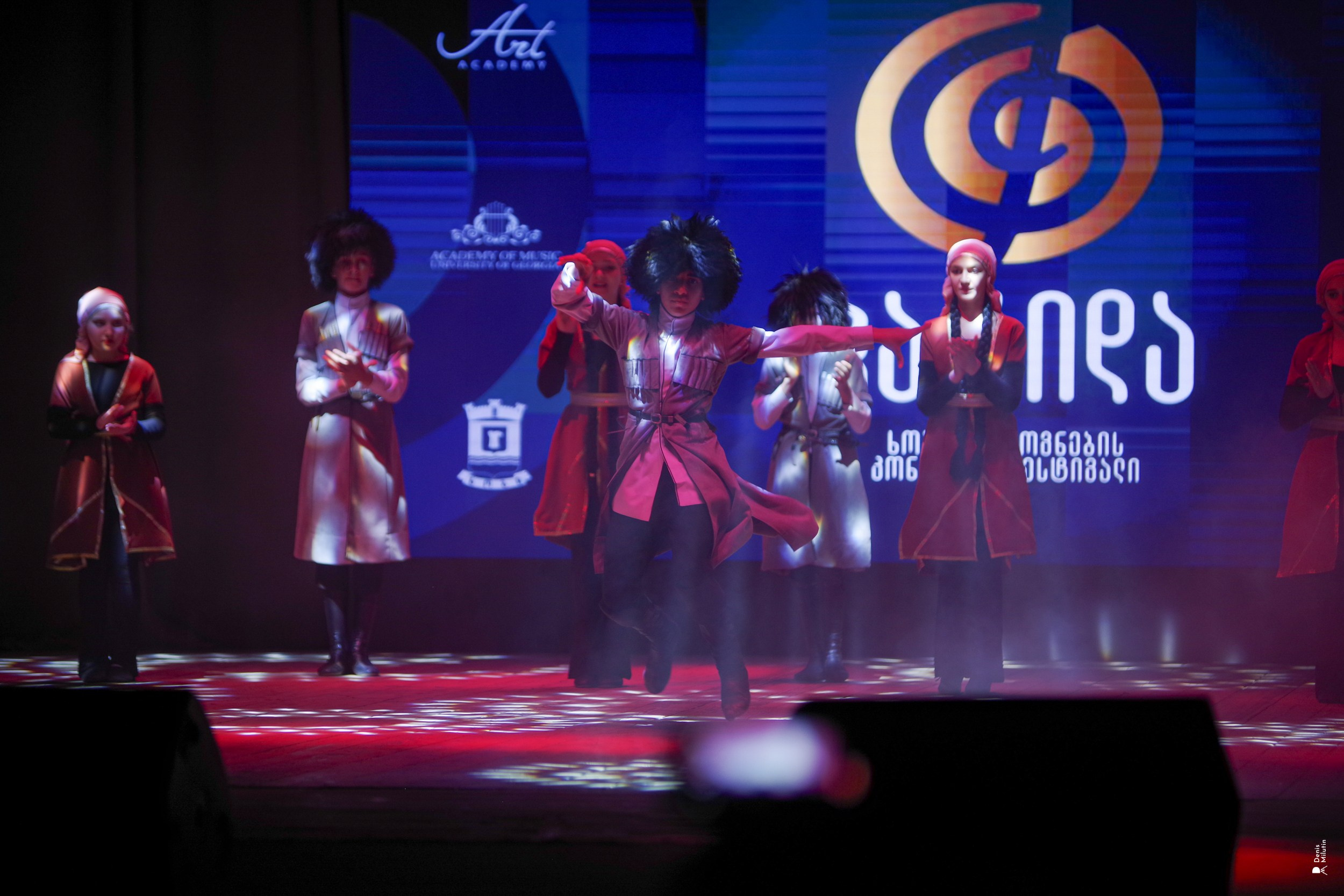 Танцы в Хоби. Портретный фотограф Денис Милютин