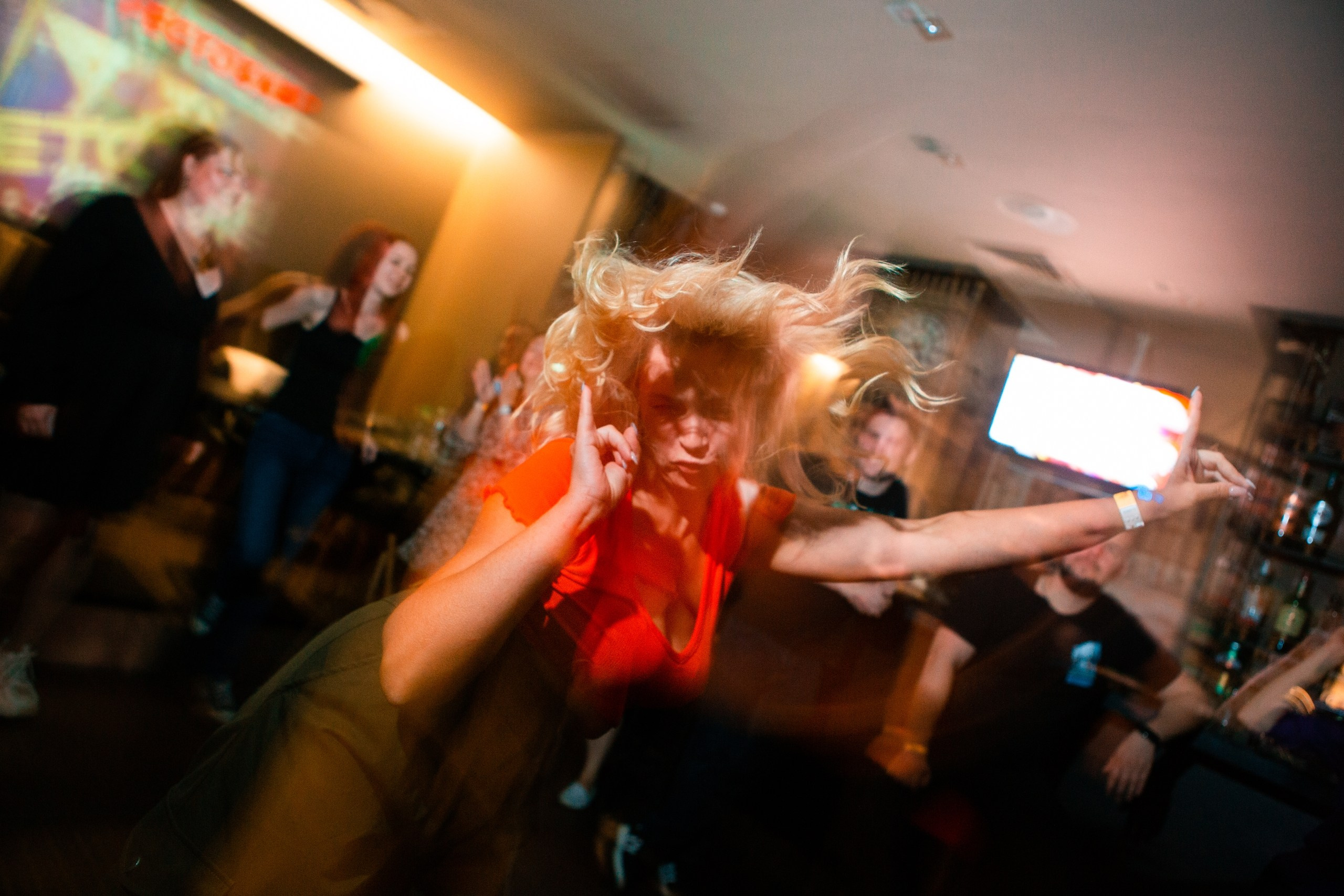 Лето, гуд бай! Клубная вечеринка | 25.08.23. Галерея Фантим