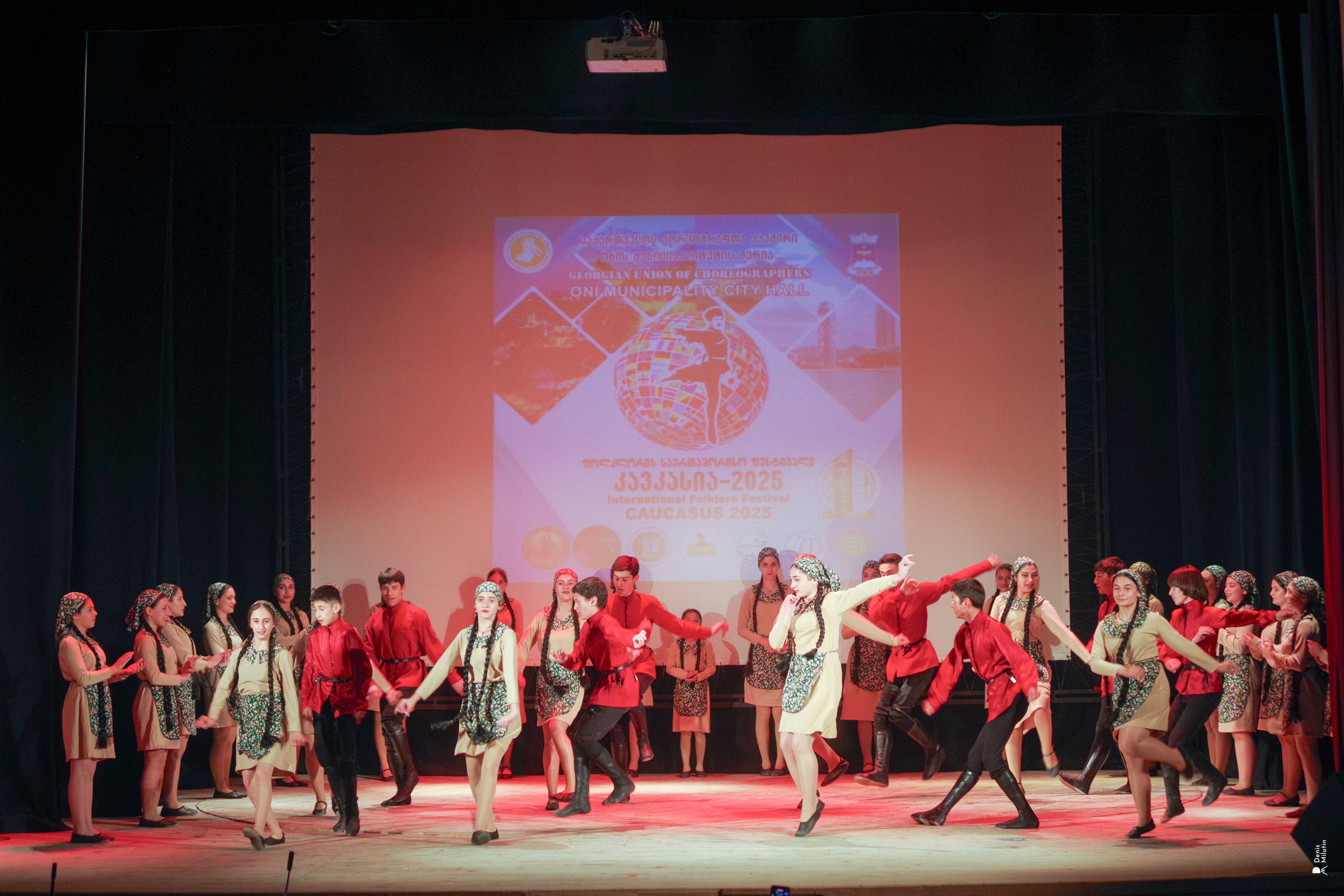 Танцы в прекрасном Они. Портретный фотограф Денис Милютин