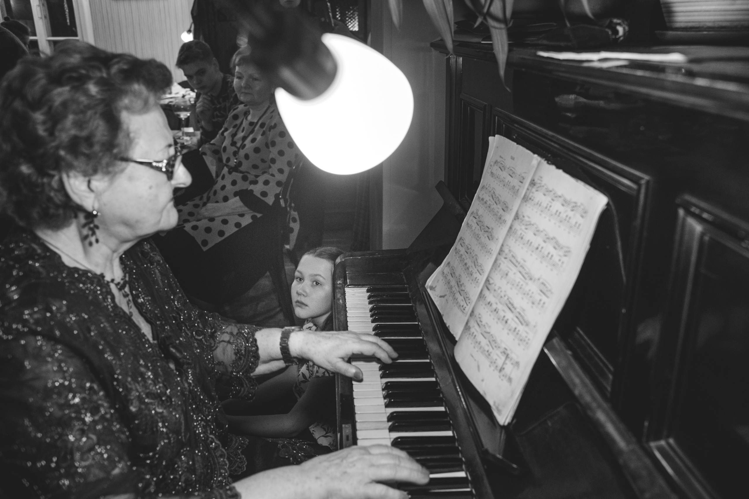 Фотосессия юбилея двух сестер 80 и 85. Семейный фотограф в Москве Елена Снегирева