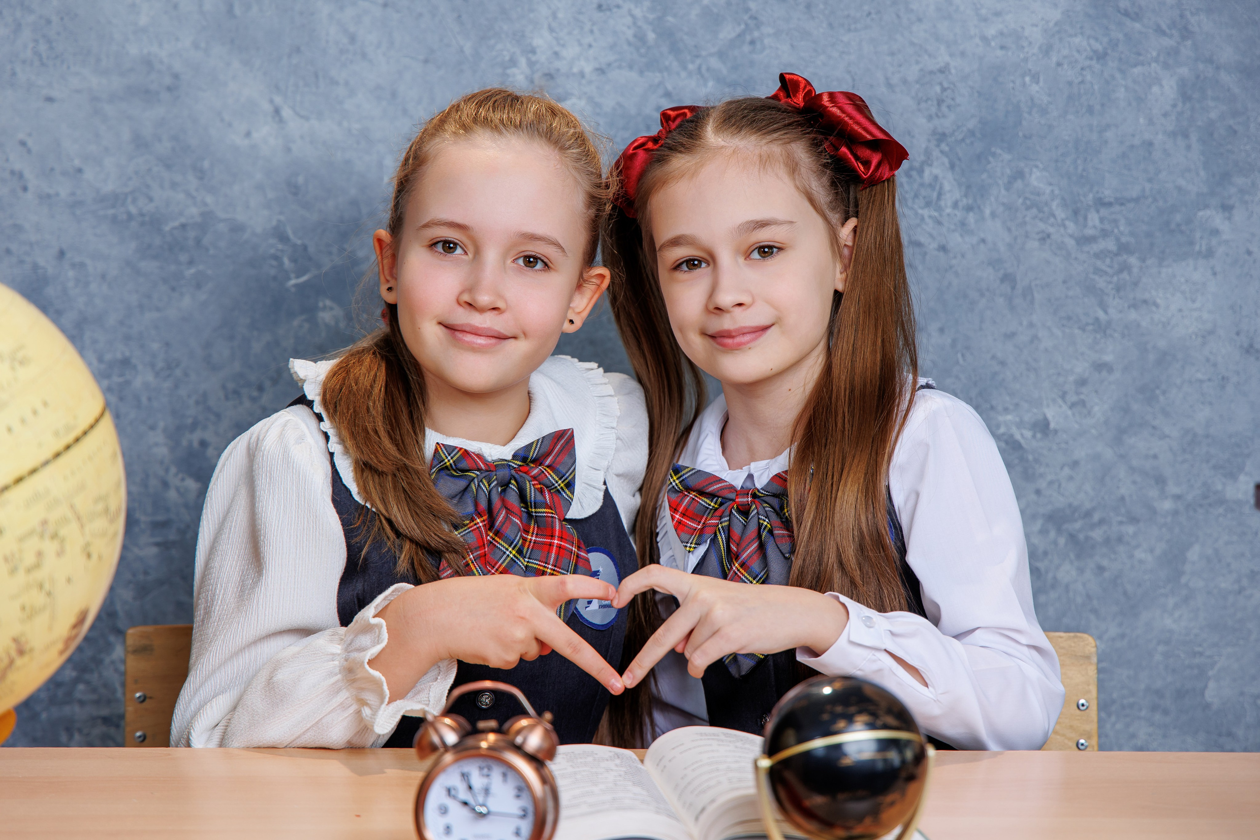 Альбомы для 4 класса. Школьный фотограф Саратов Золотарь Ольга