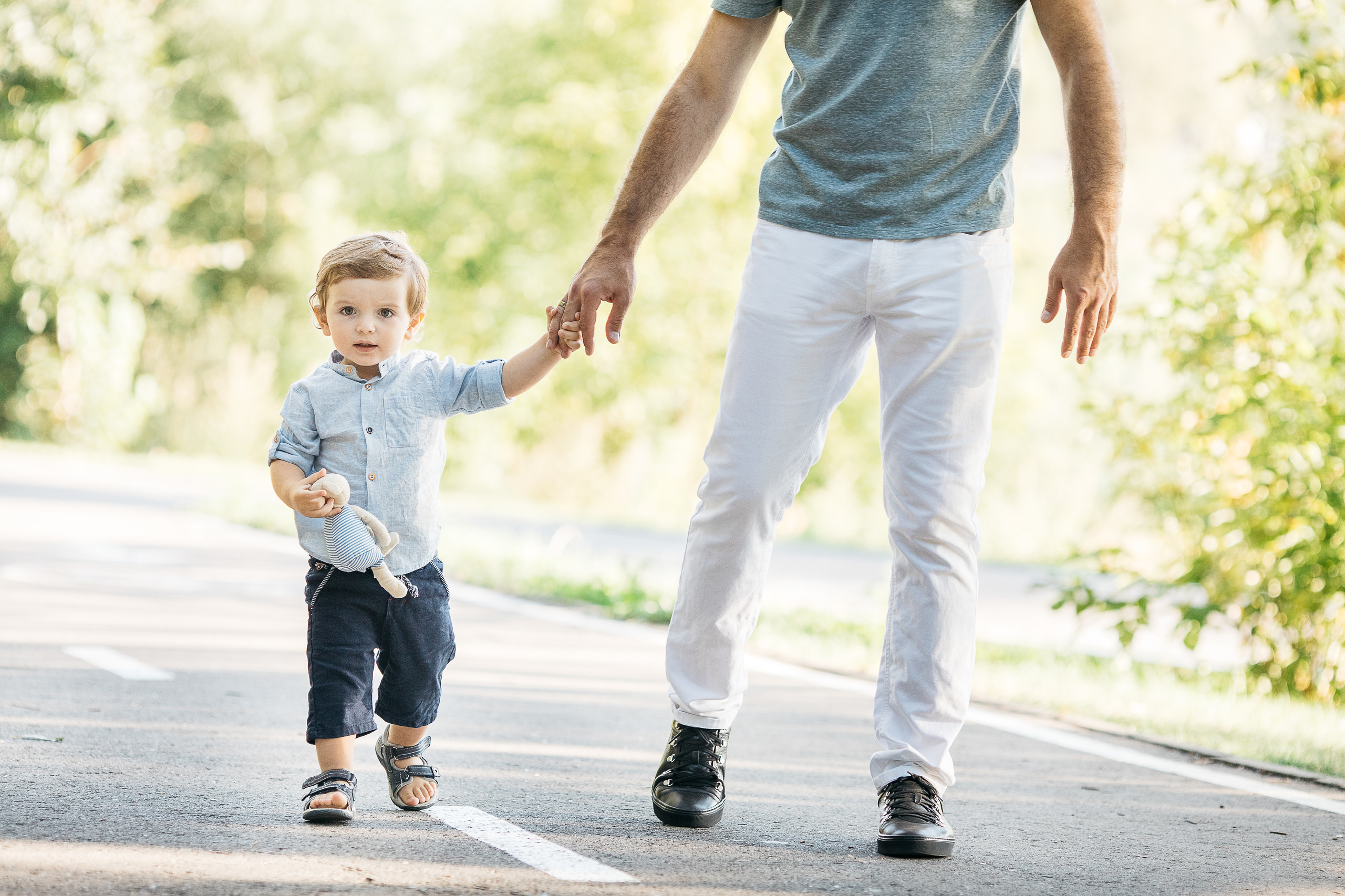 сын, отец, за руку