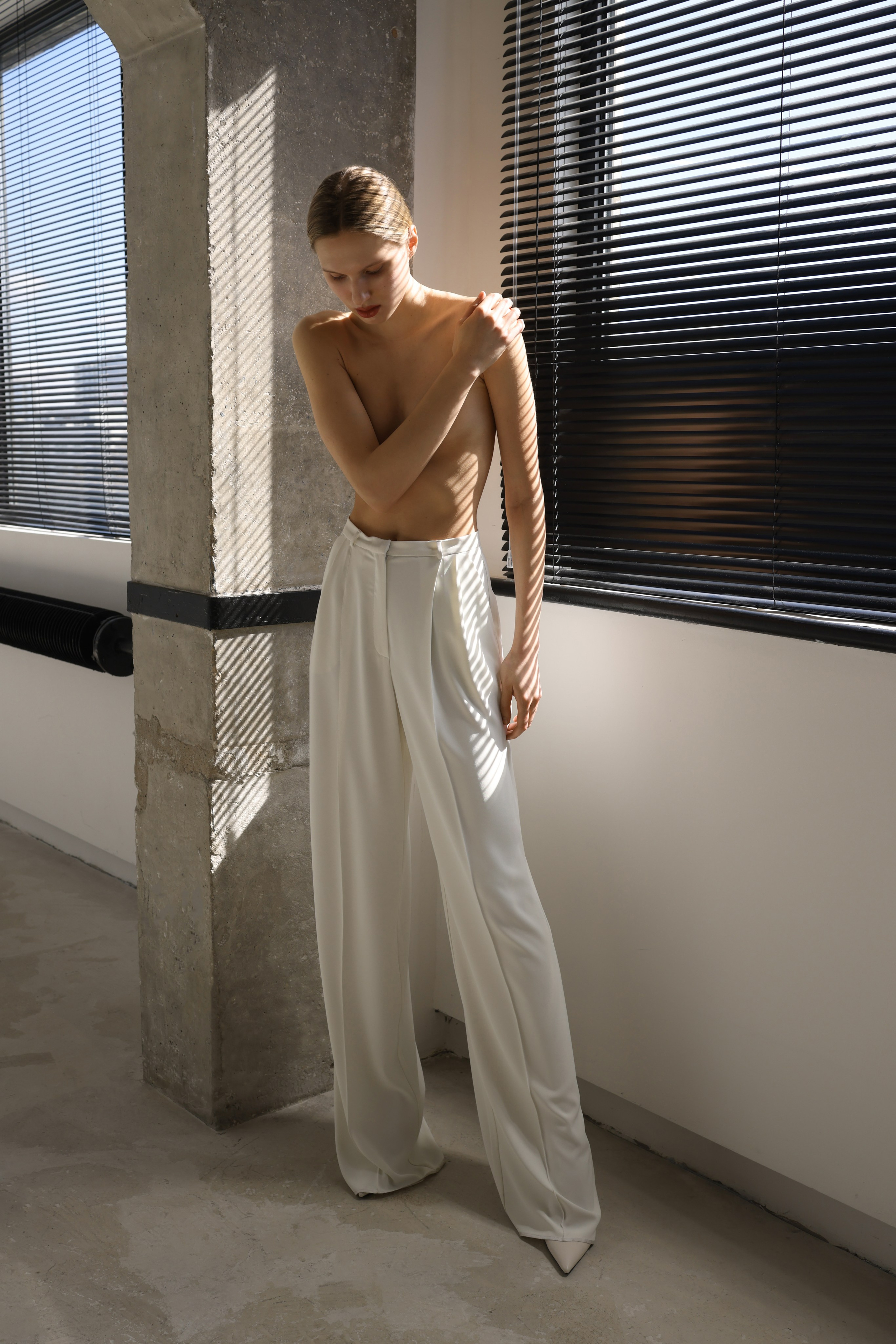 Каталожная съемка одежды для брендов под ключ в Москве