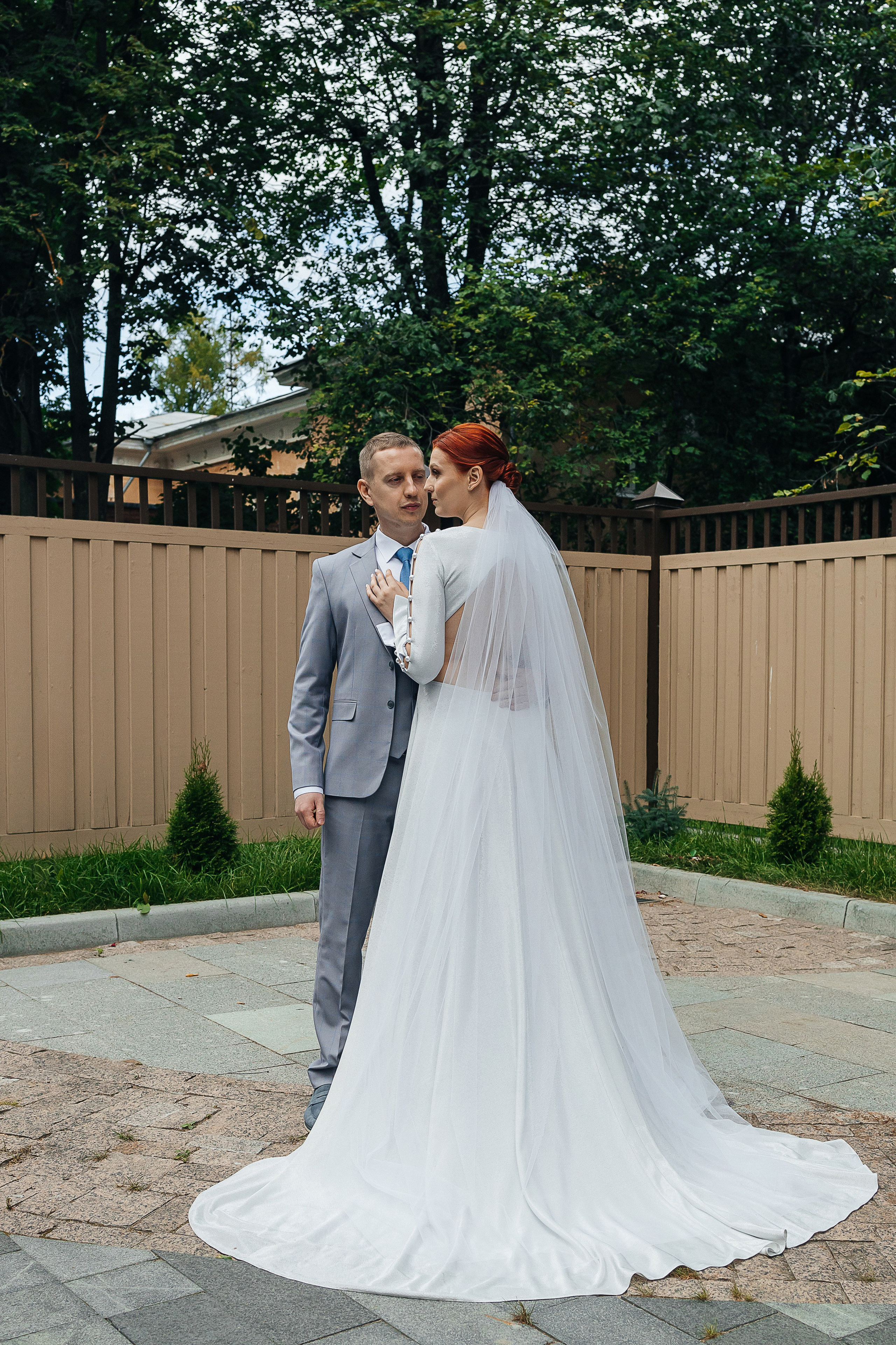 Фотосъемка невесты в эксклюзивном свадебном платье. Олег Сверчков | Свадебный фотограф Вологда