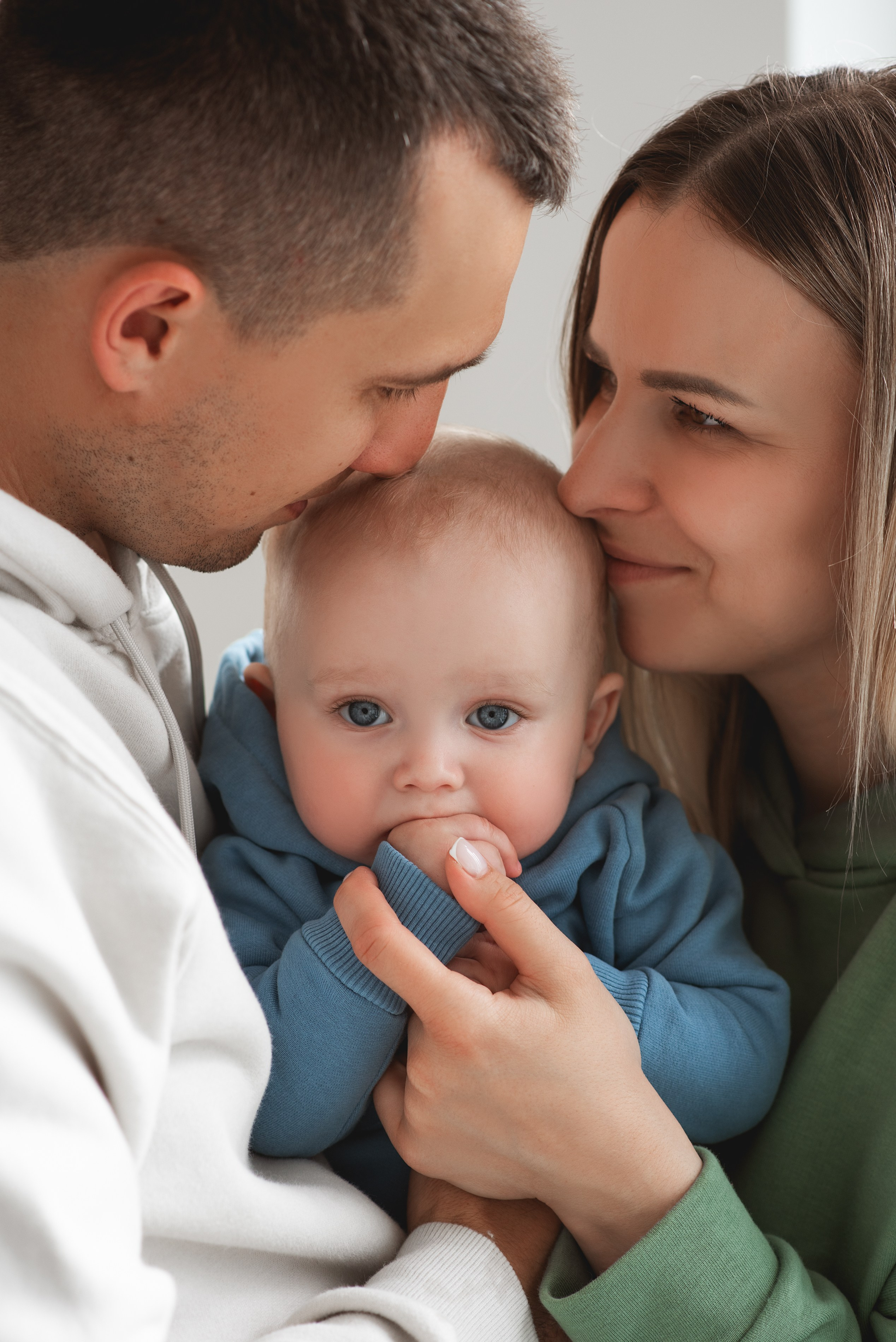 Семейная фотосессия Полина Игорь Богдан. Семейный фотограф в Южно-Сахалинске Анастасия Лимарева