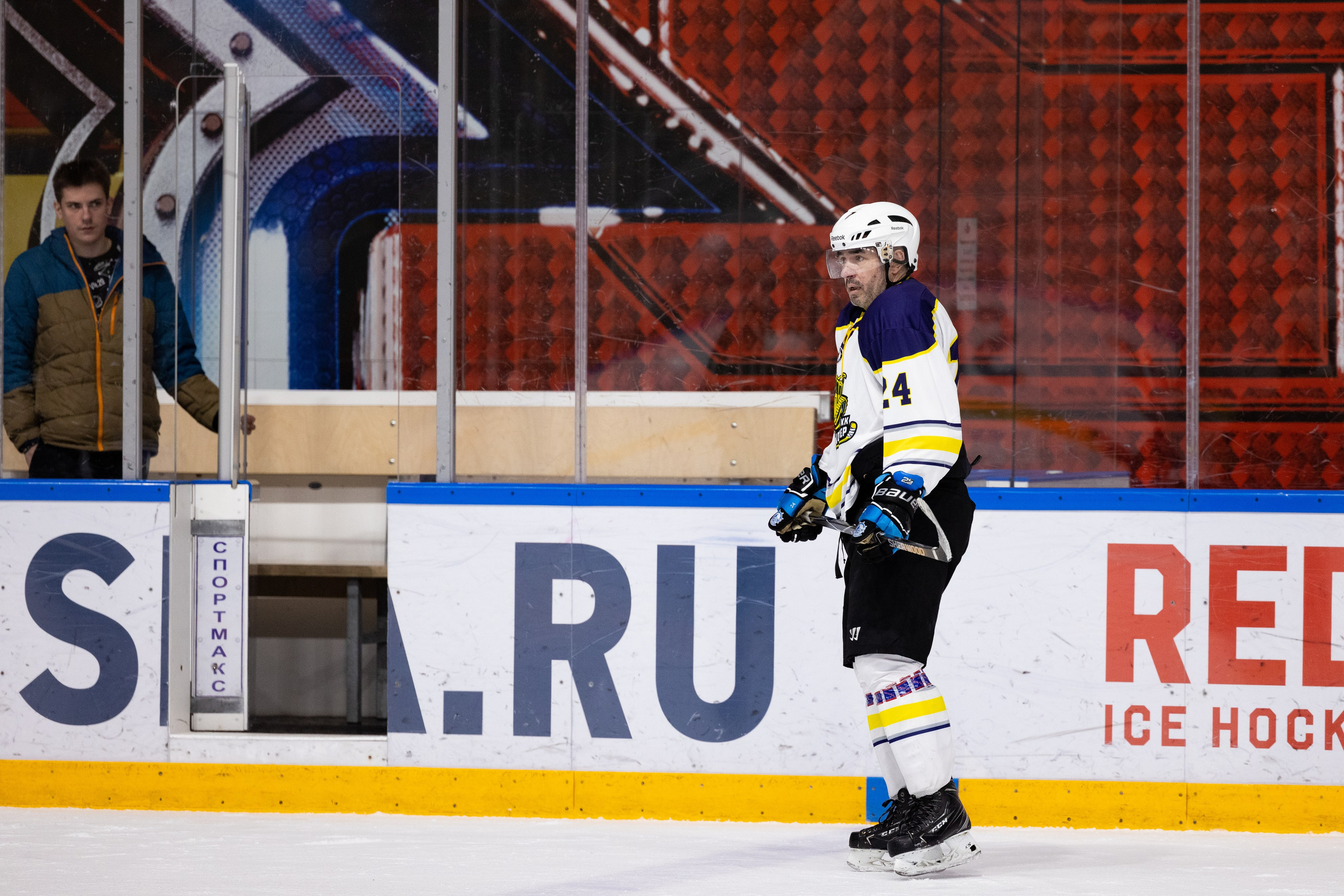 Бульдозер vs. LR-строй. Фотограф Александр Заломаев