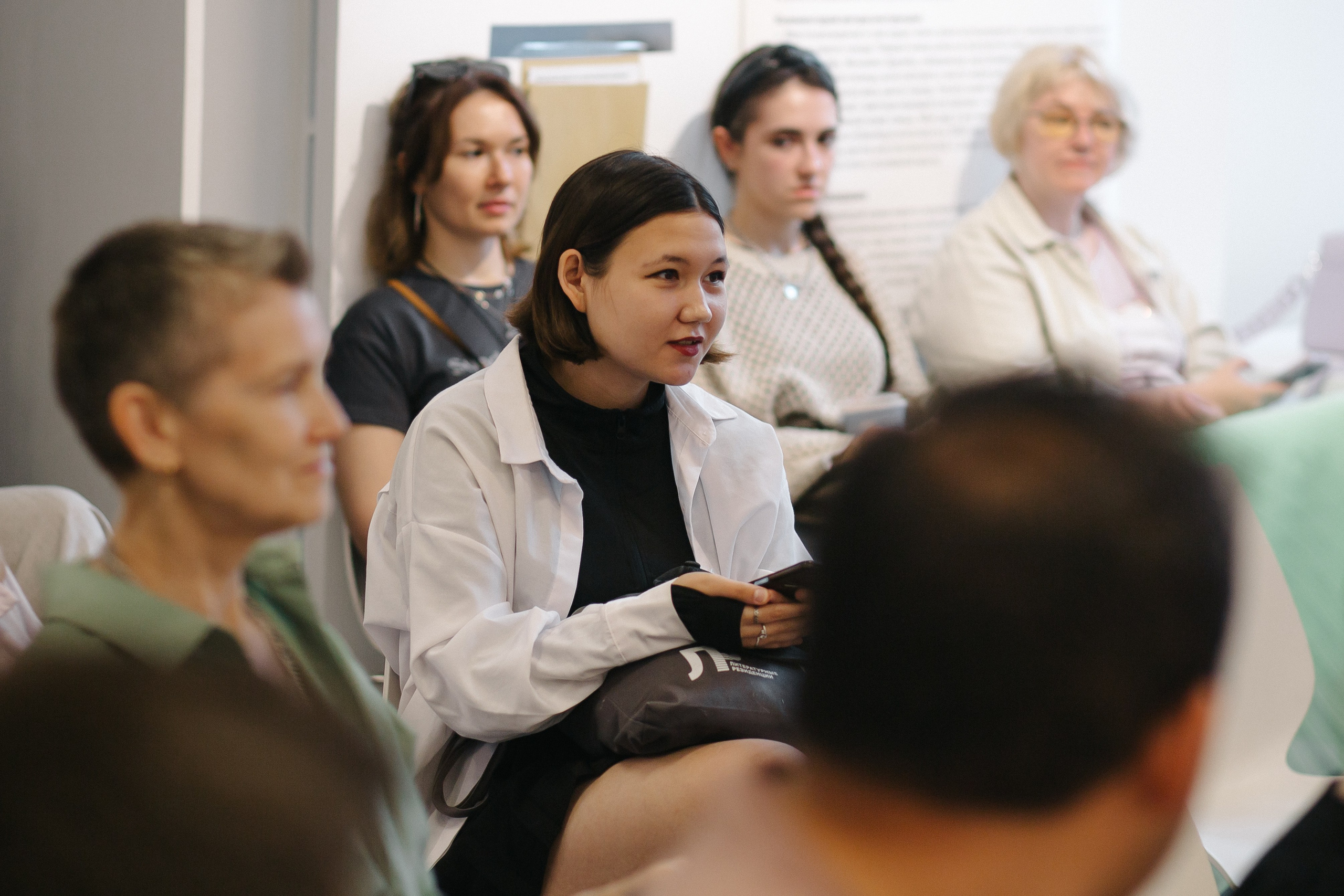 07.06.2024 Презентация книги «Балконы: почему они у нас такие?». Книжный клуб