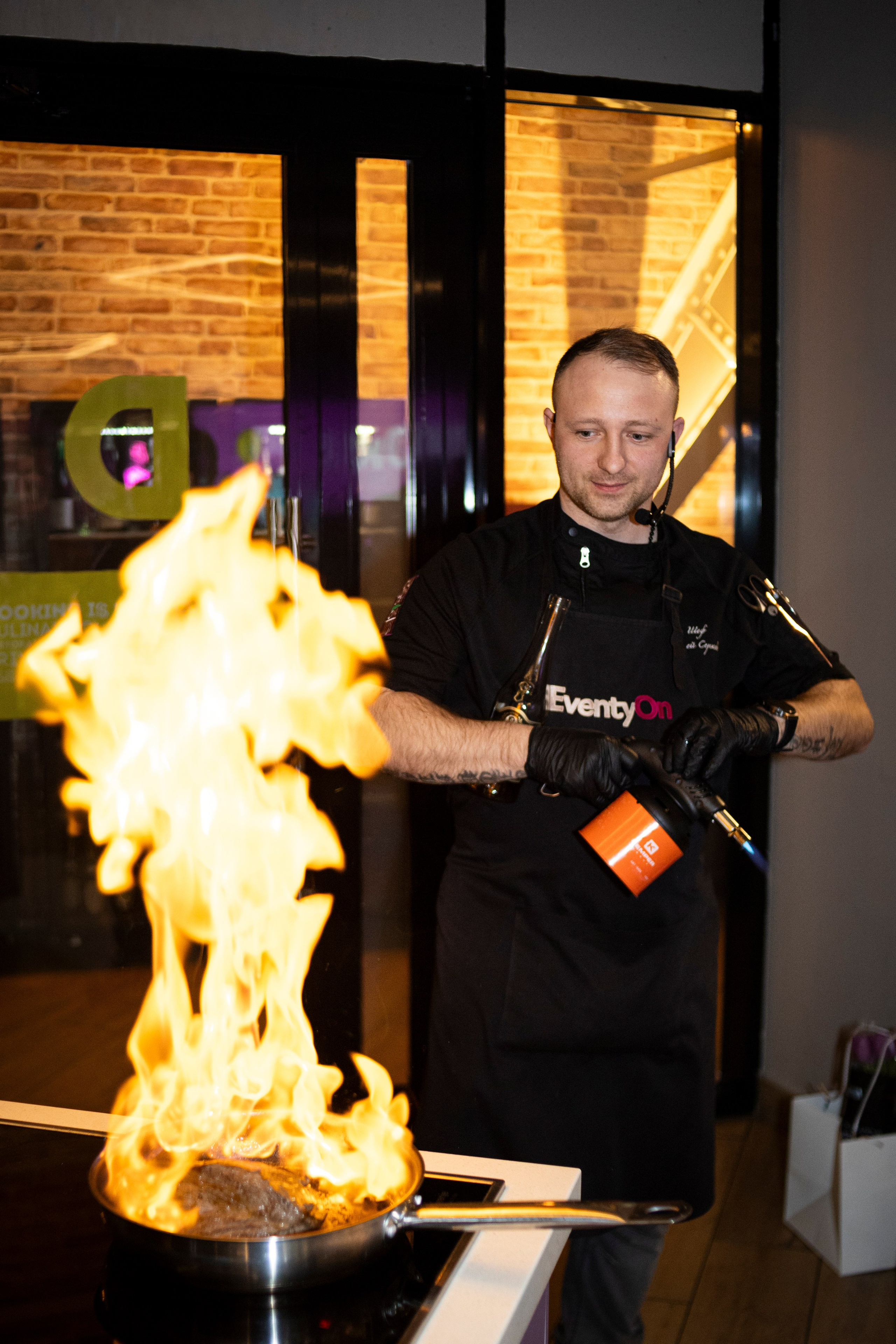 Профессиональная съемка кулинарного мастер-класса в студии EventyOn. Портретный Фотограф Александр «Konevtsoph» В Санкт-Петербурге