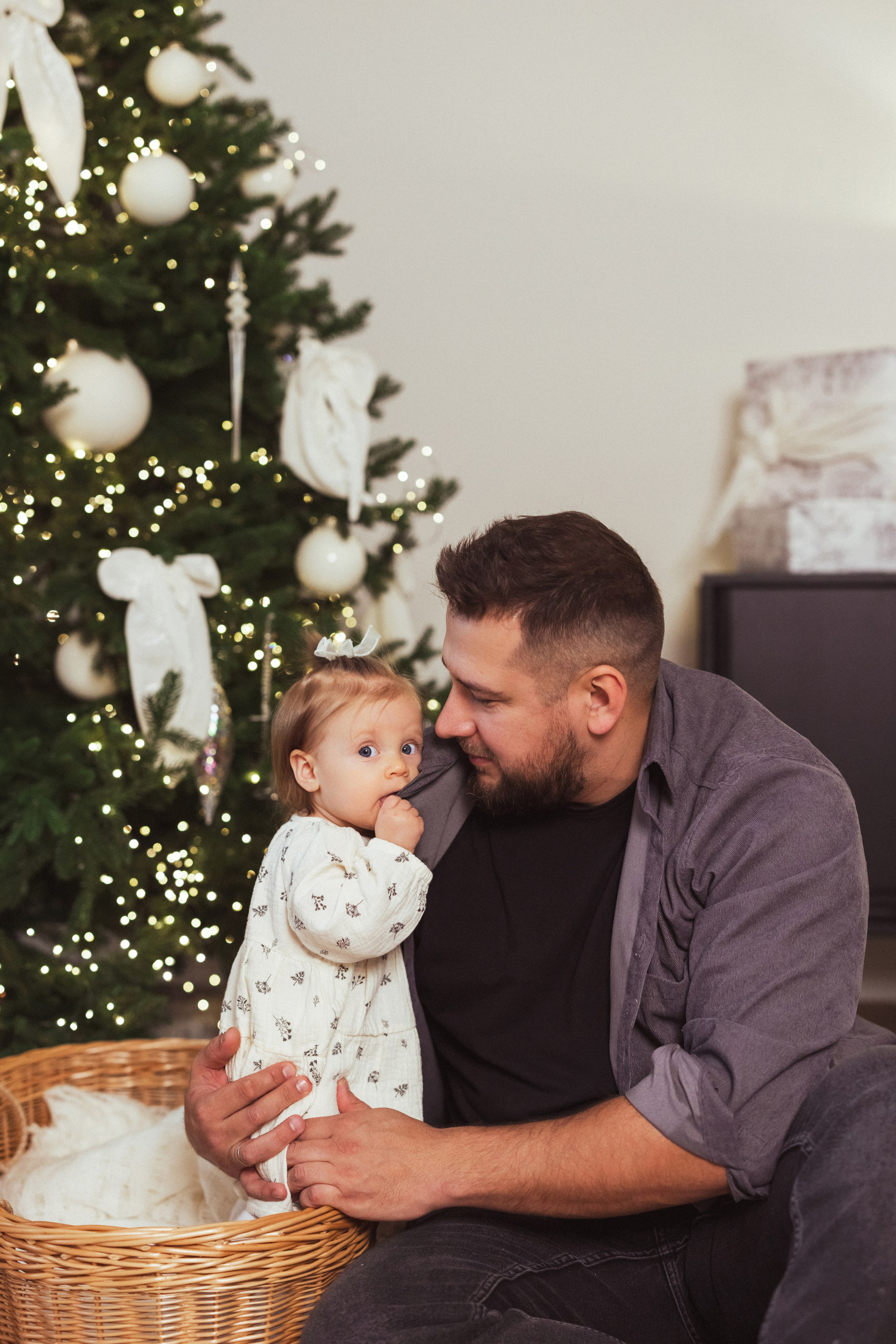 Семейная новогодняя фотосессия в фотостудии «Париж», г Краснодар. Семейный и детский фотограф в Краснодаре Анна Трашкова