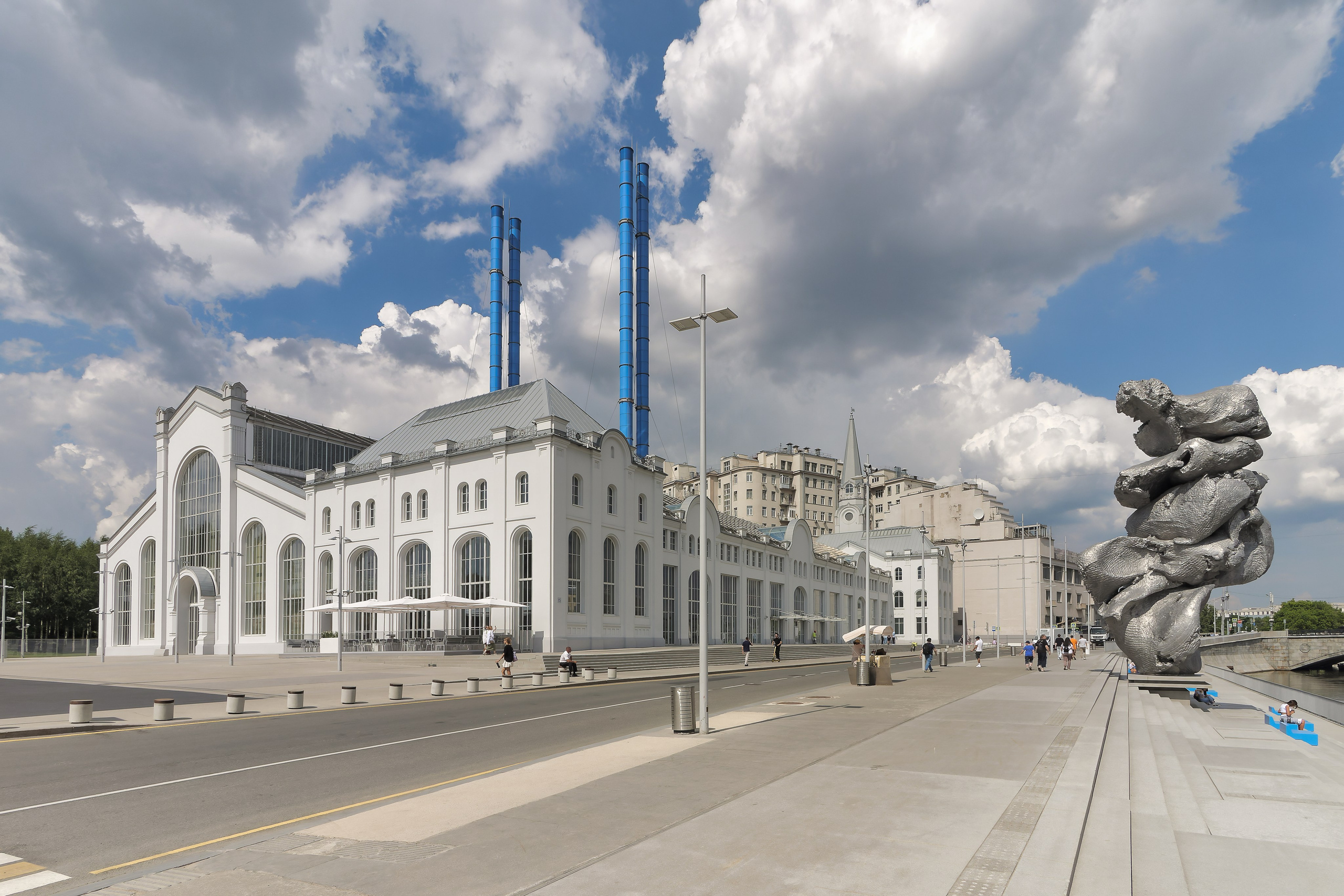Картинки с острова между Берсеневской и Якиманской набережными Москвы-реки. Фотограф Никифоров-Гордеев Сергей. Москва и МО