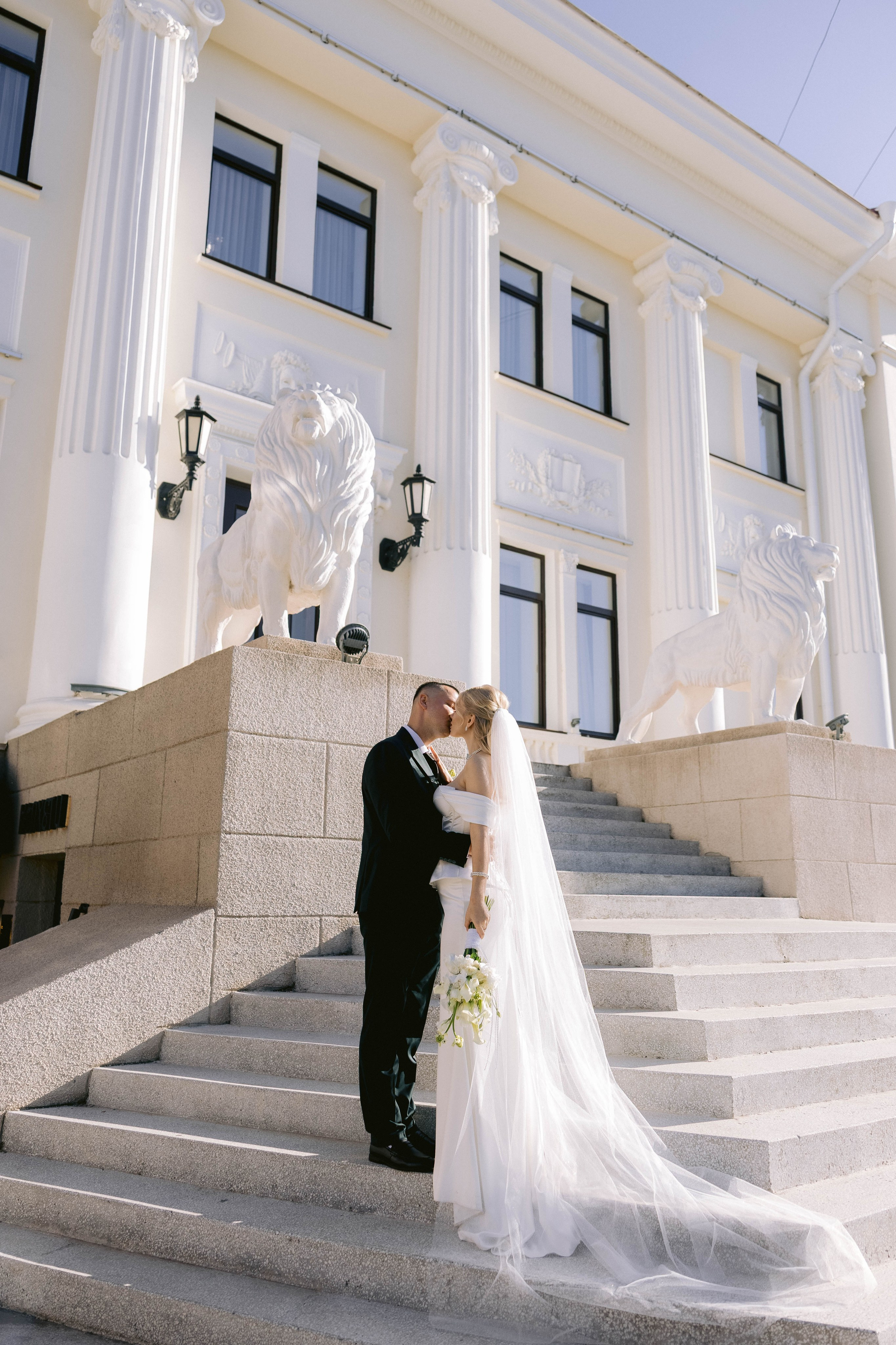 Ангелина, Ефим (прогулка после ЗАГСа). Фотограф в Волгограде Кристина Прохоренко
