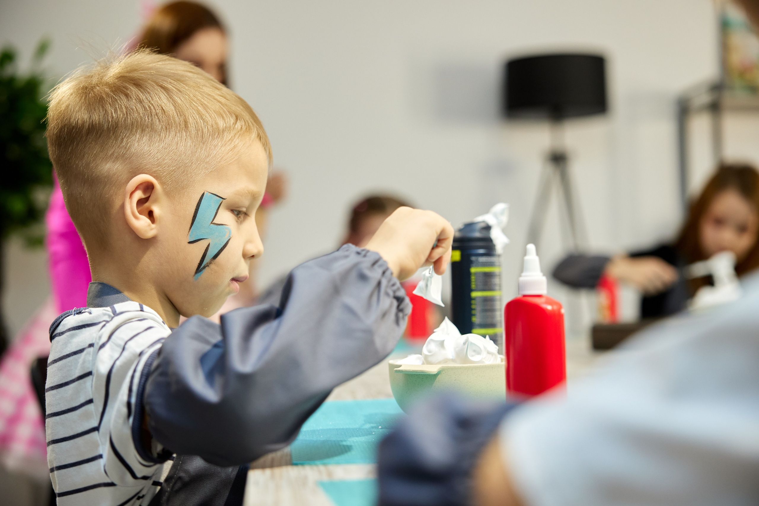 Студия праздников. Разножанровый Фотограф в Омске Артём Руднев