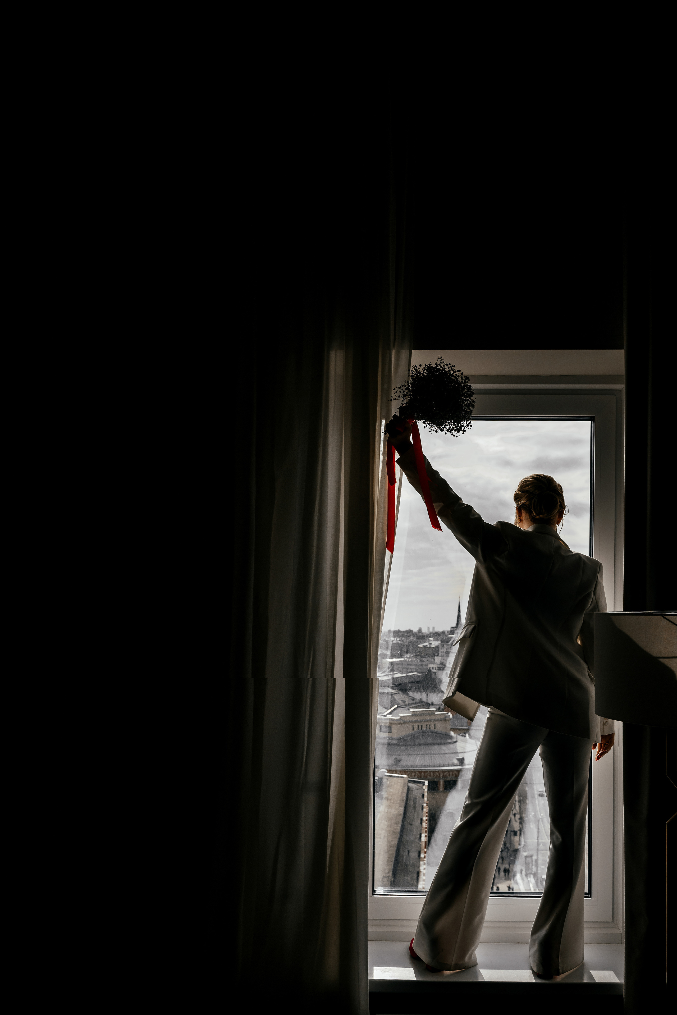 Свадебная фотосессия для двоих в отеле. Москва, Marriott Imperial Plaza. Свадебный и семейный фотограф Виктория Носачёва. Щелково, Москва и МО