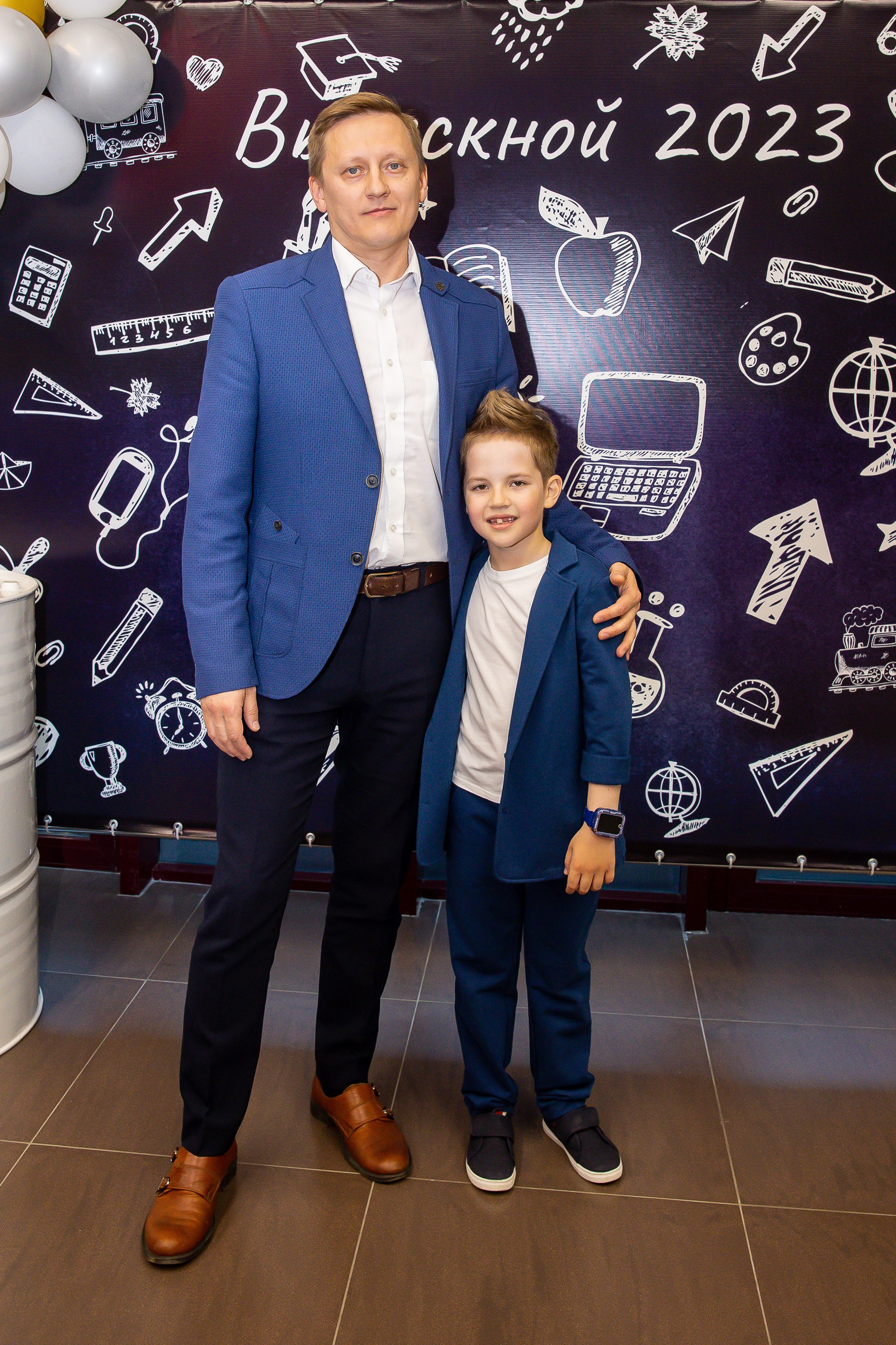 Фото и видео на выпускной в школе и детском саду. Свадебный, семейный видеограф и фотограф в Екатеринбурге Николай Рыков