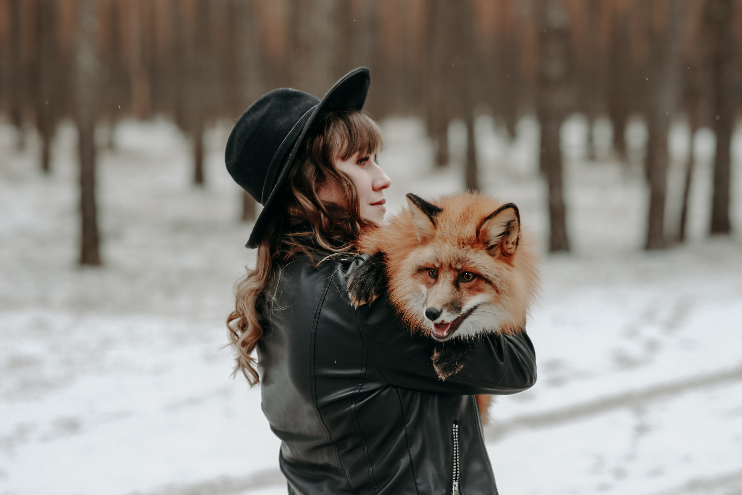 Евгения и Лисёнок. Фотограф Брянск