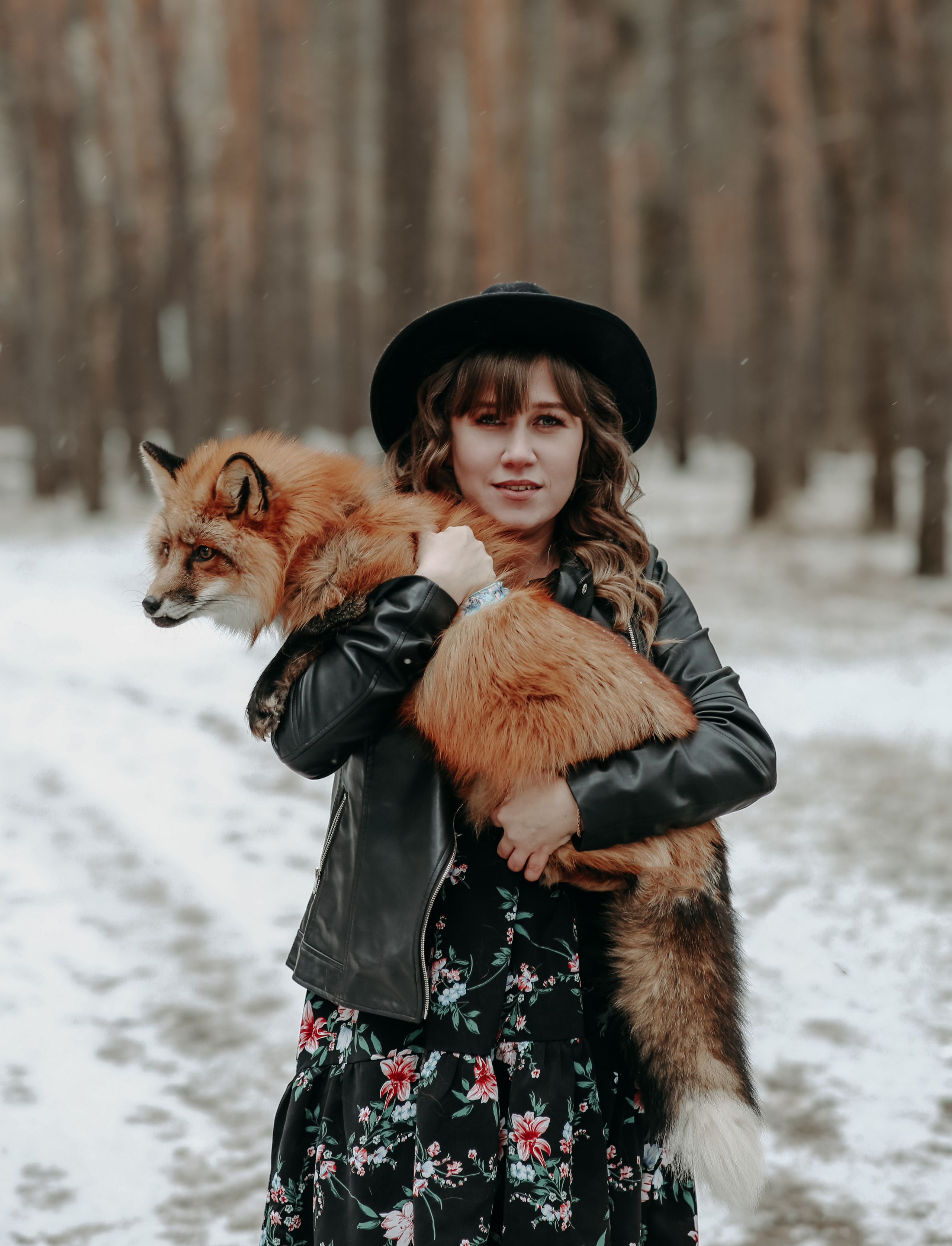 Евгения и Лисёнок. Фотограф Брянск