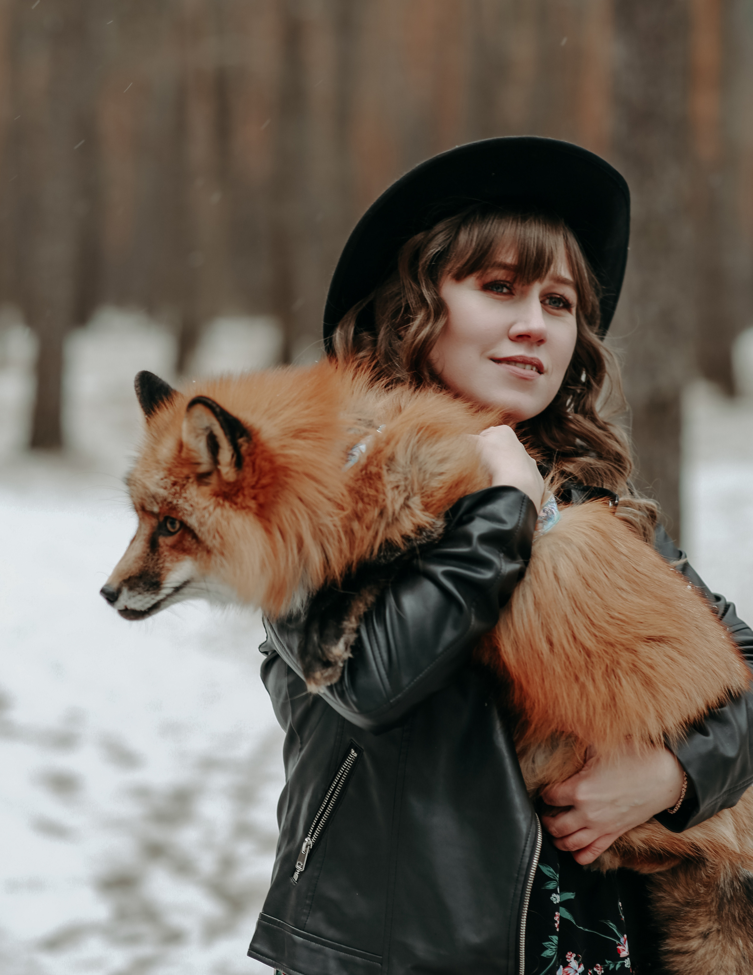 Евгения и Лисёнок. Фотограф Брянск