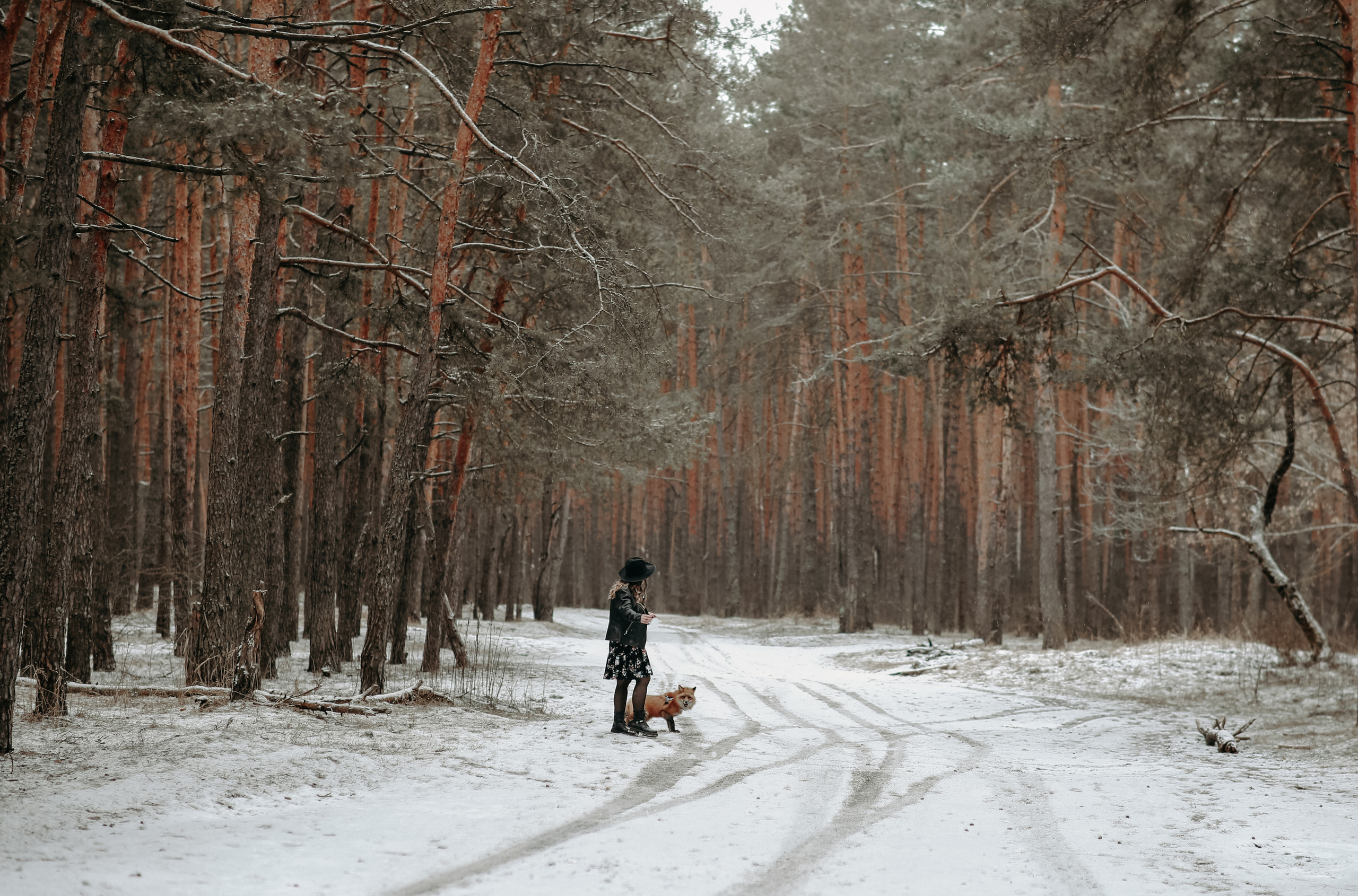 Евгения и Лисёнок. Фотограф Брянск