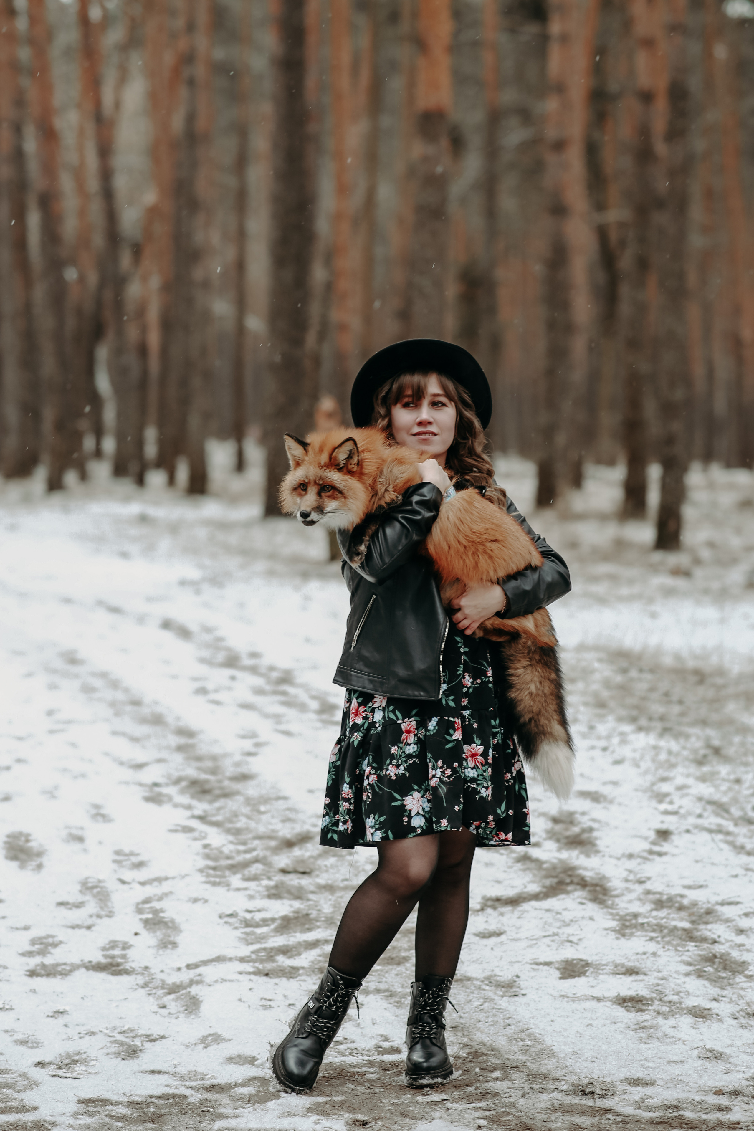 Евгения и Лисёнок. Фотограф Брянск