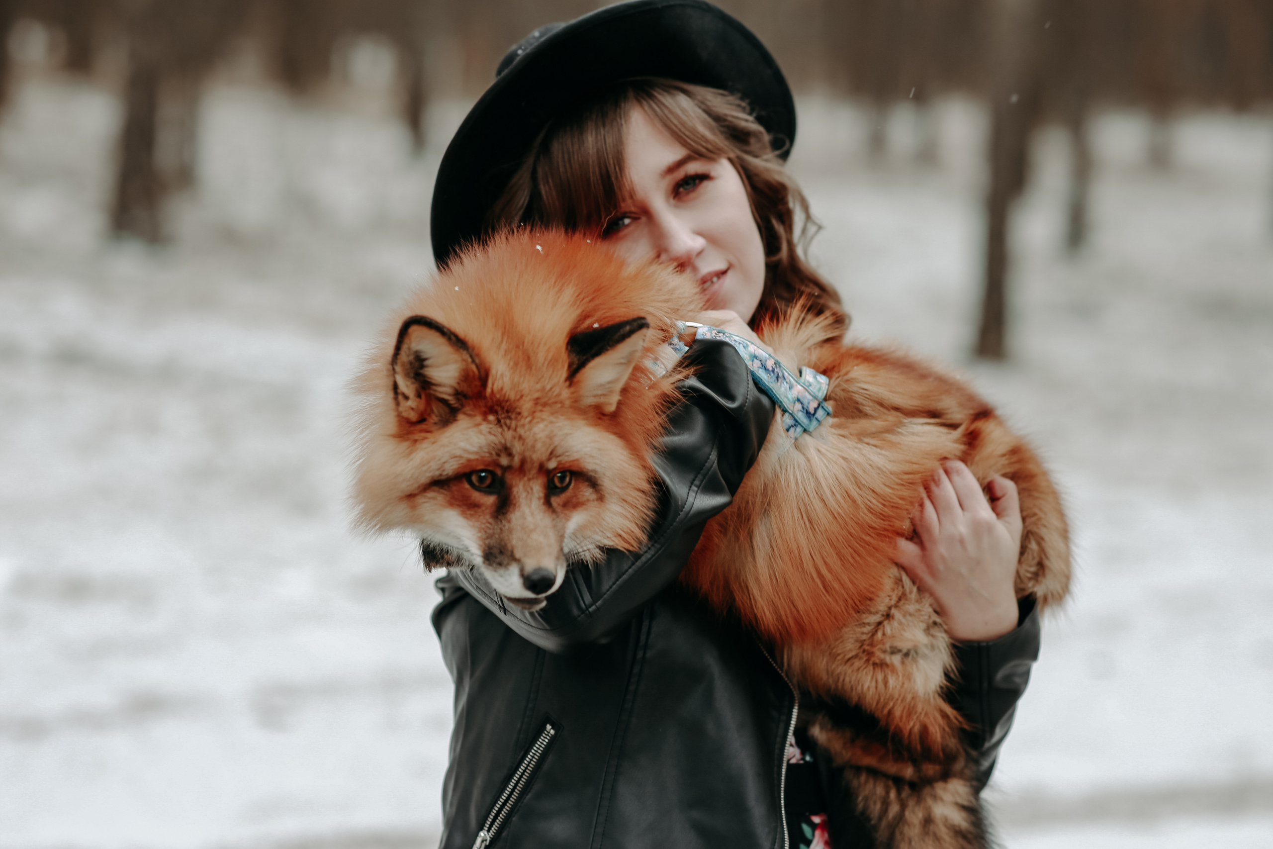 Евгения и Лисёнок. Фотограф Брянск