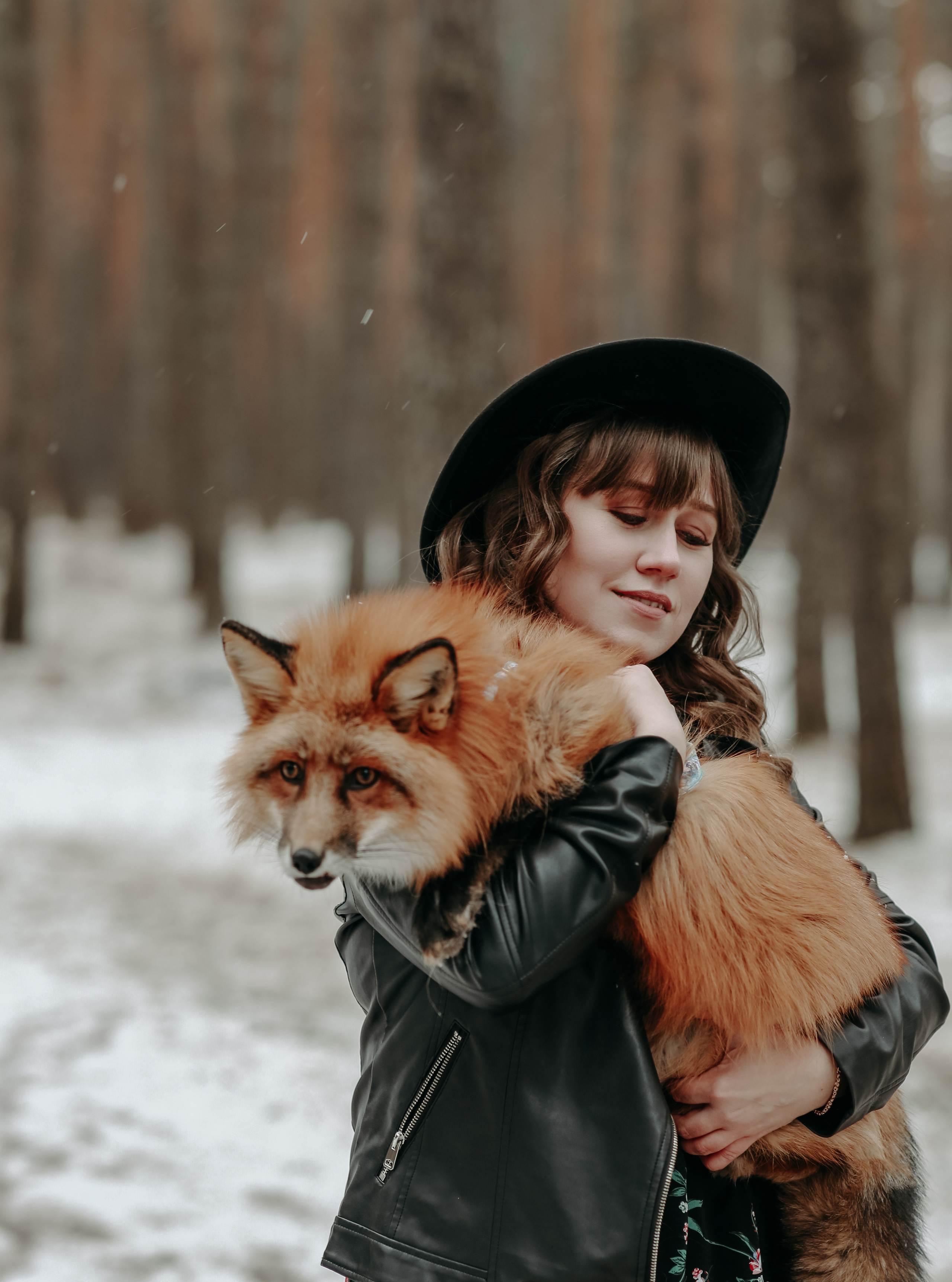 Евгения и Лисёнок. Фотограф Брянск
