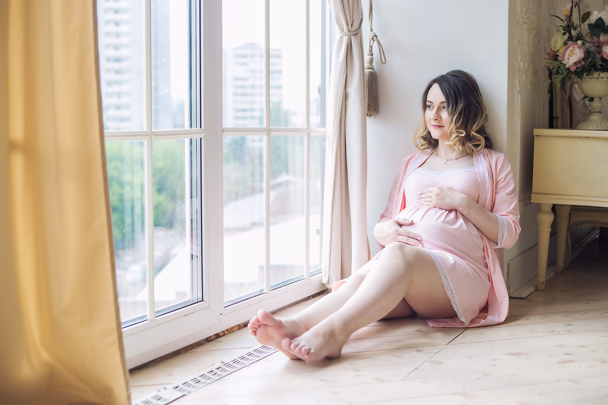 Беременная фотосессия в студии