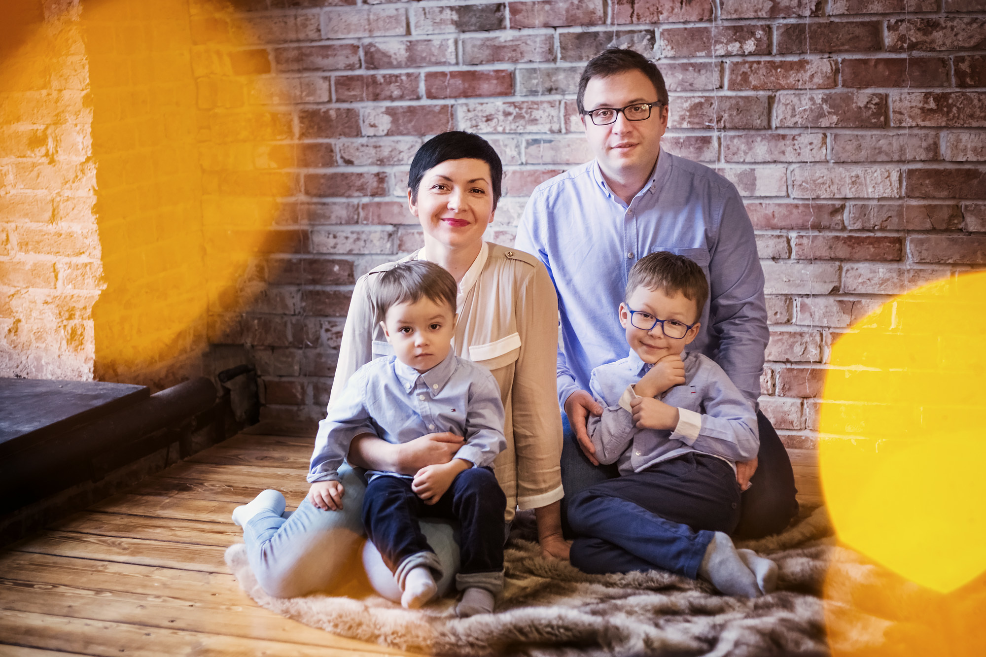 Семейная фотосессия в студии фотограф Галина Шарапова