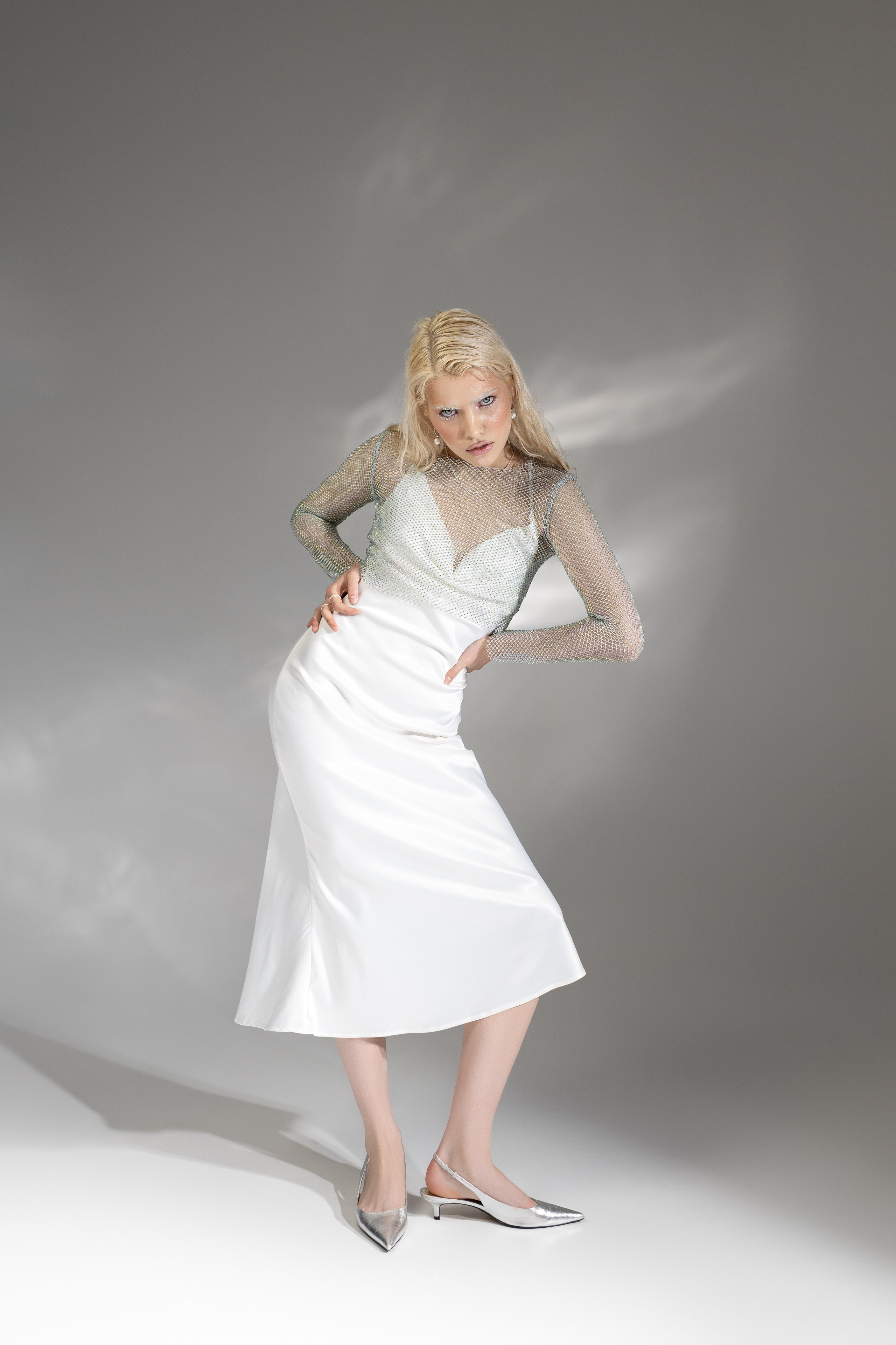 Цветной свет и фигуры. Фотограф Минск