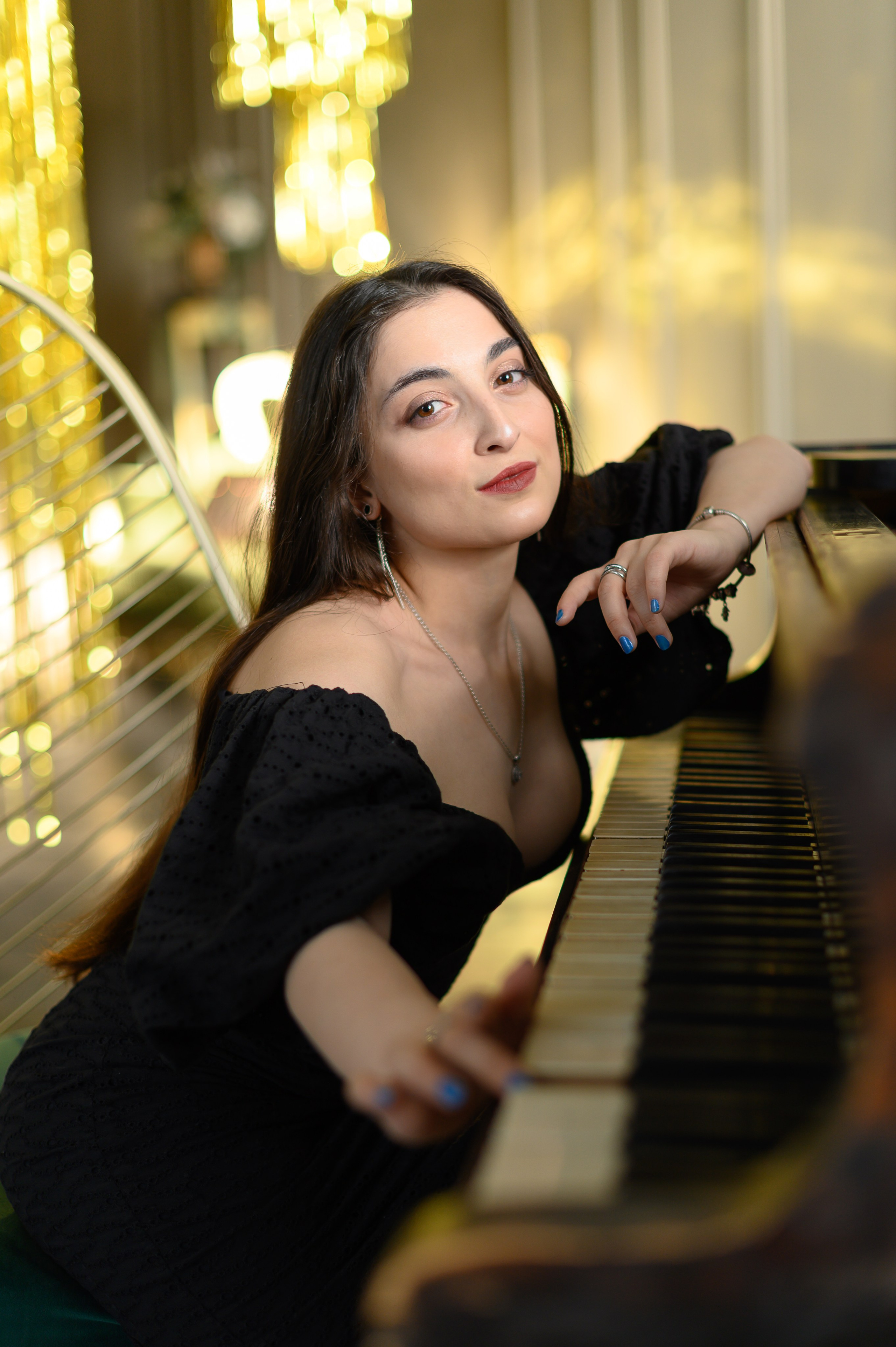 Индивидуальная фотосессия в студии для Аллы