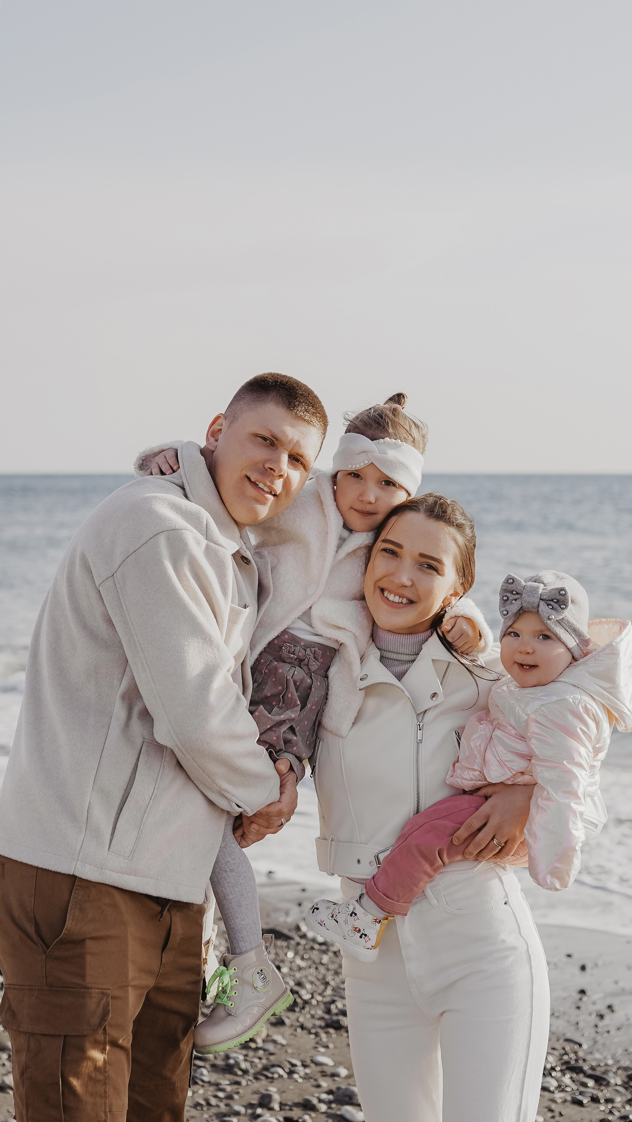 Мария и семья. Милана Довгаль - семейный фотограф и видеограф  в Адлере и Сочи