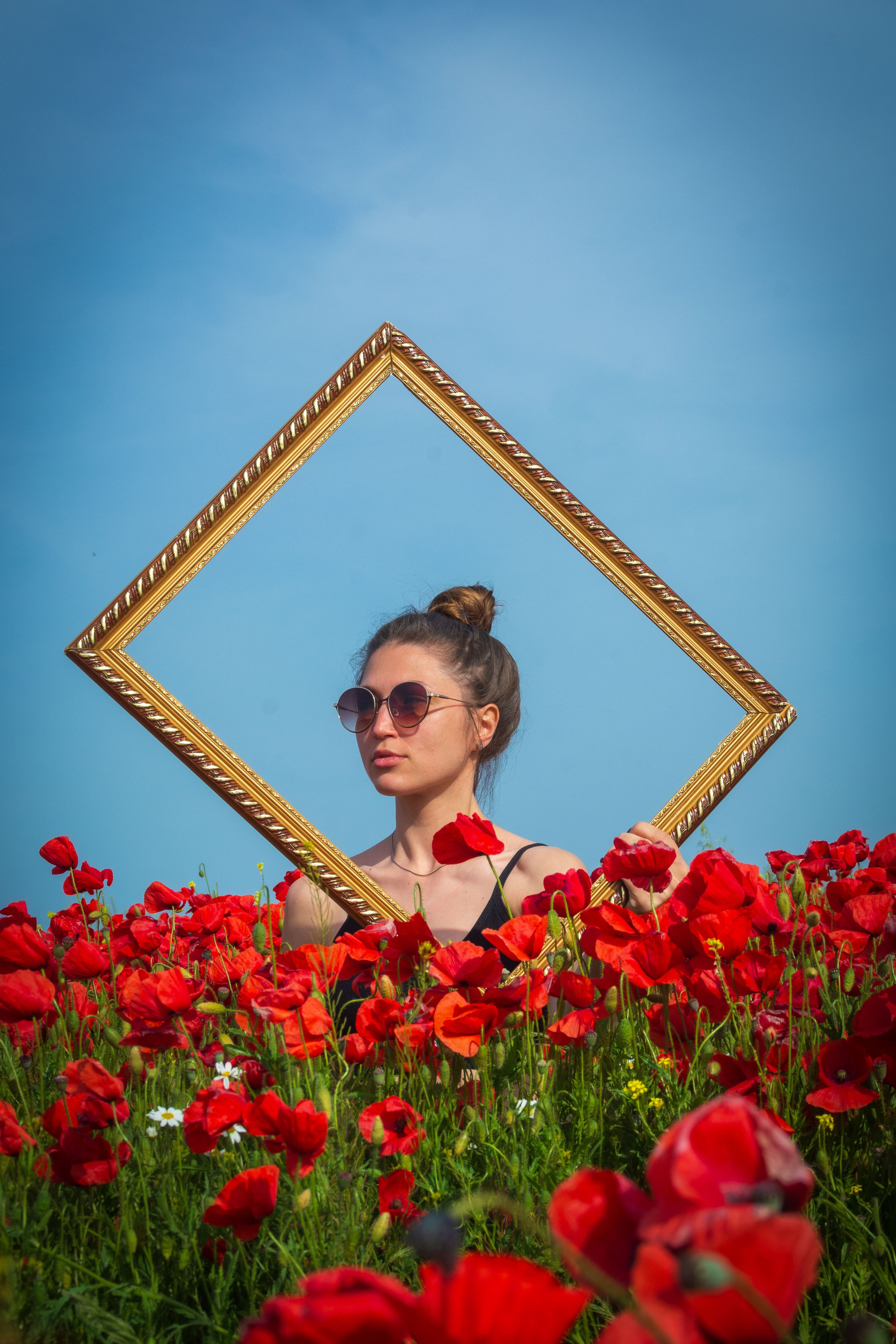 Фотосессия в поле маков. Елена Волкова семейный фотограф в станице Гостагаевской города-курорта Анапа