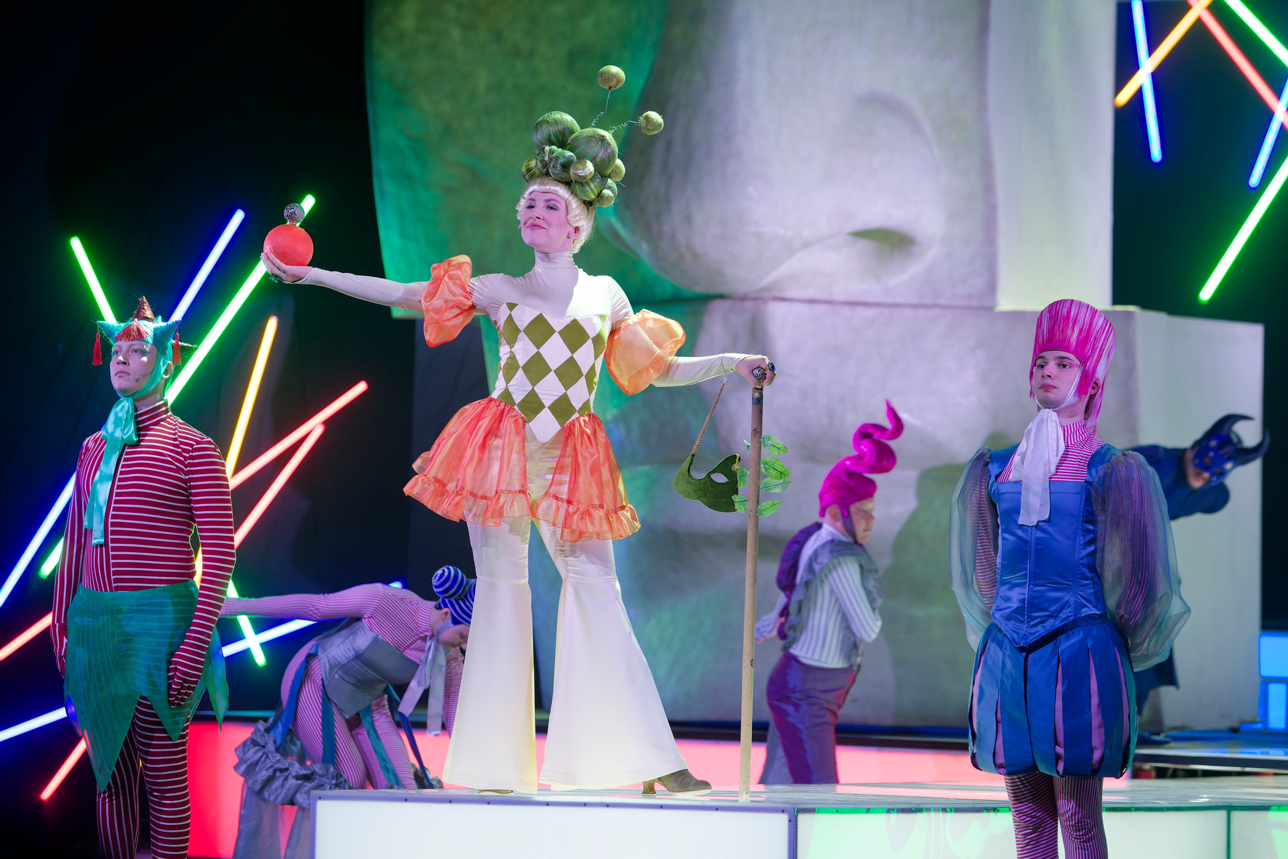 Спектакль «Любовь к трем апельсинам». Кутузов Евгений Фотограф в Южно-Сахалинске