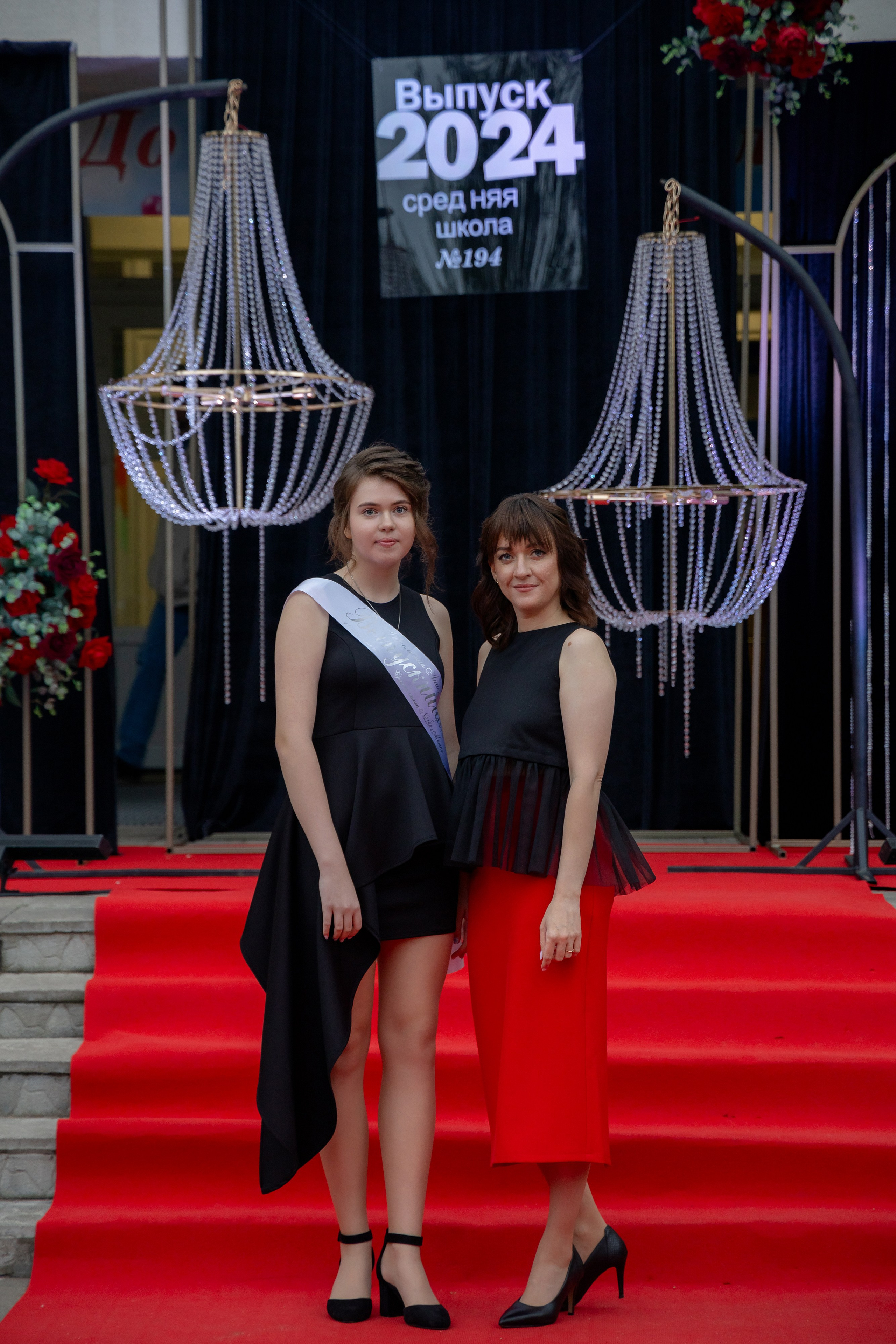 Школьный выпускной 2024 год в Соколе (Минск). Свадебный фотограф в Минске/Беларуси Сергей Спиридонов