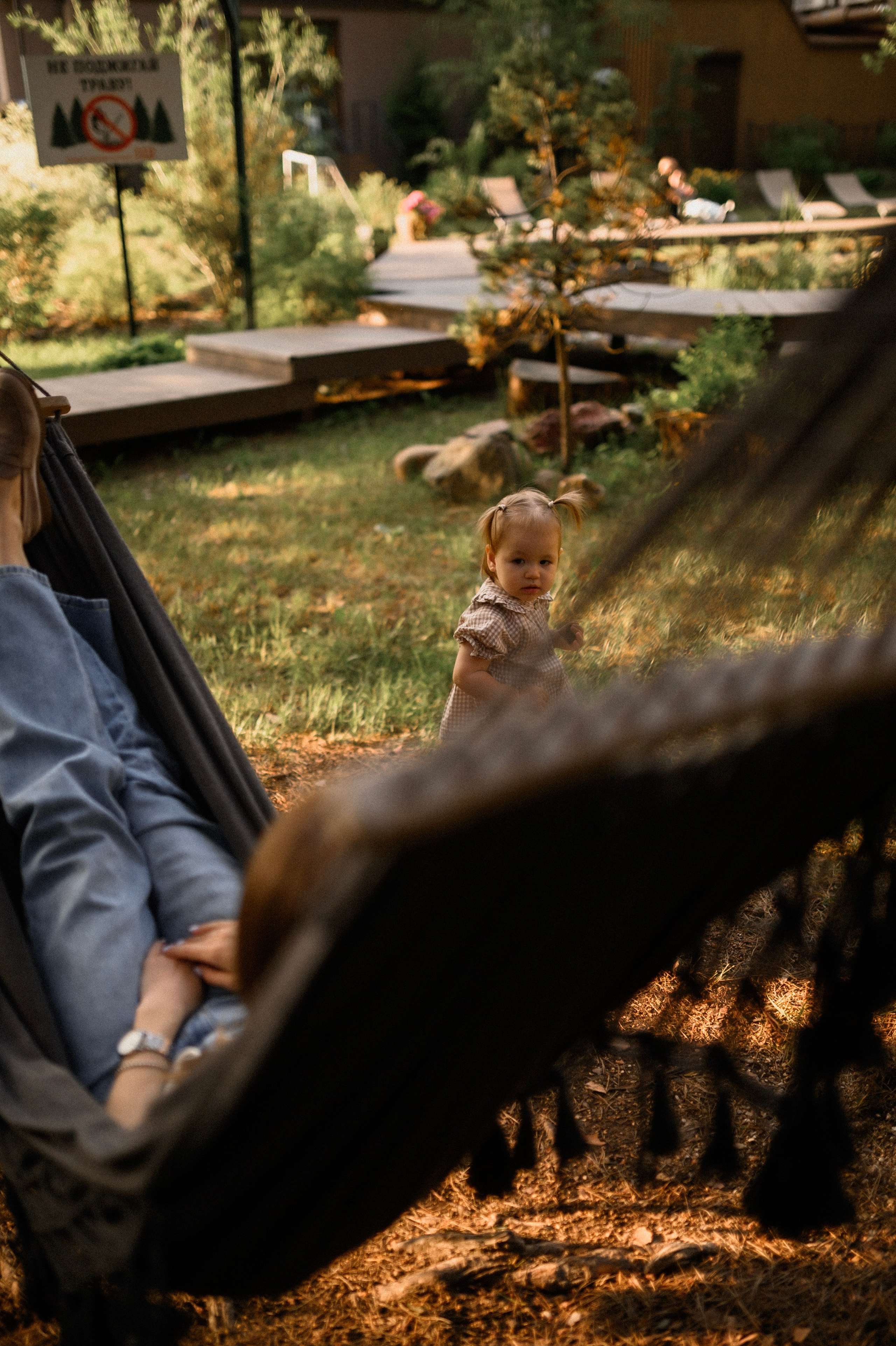 Надя и Алиса в ресторане Кедр. Семейный и свадебный lifestyle-фотограф в Москве Мария Петрова