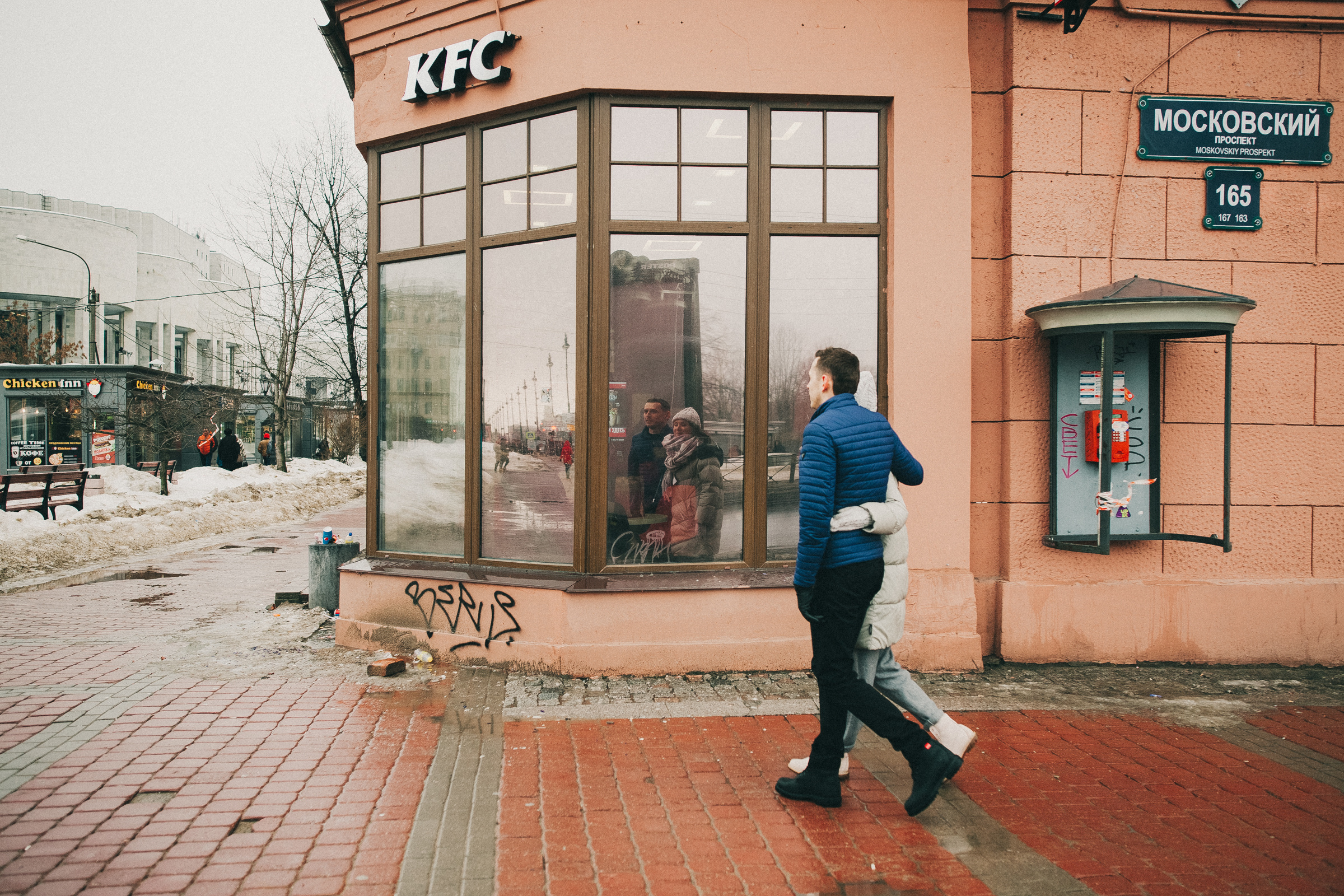 Субботняя прогулка Максима и Ани. Семейный фотограф, фотограф родов, репортажей фотограф в Санкт-Петербу