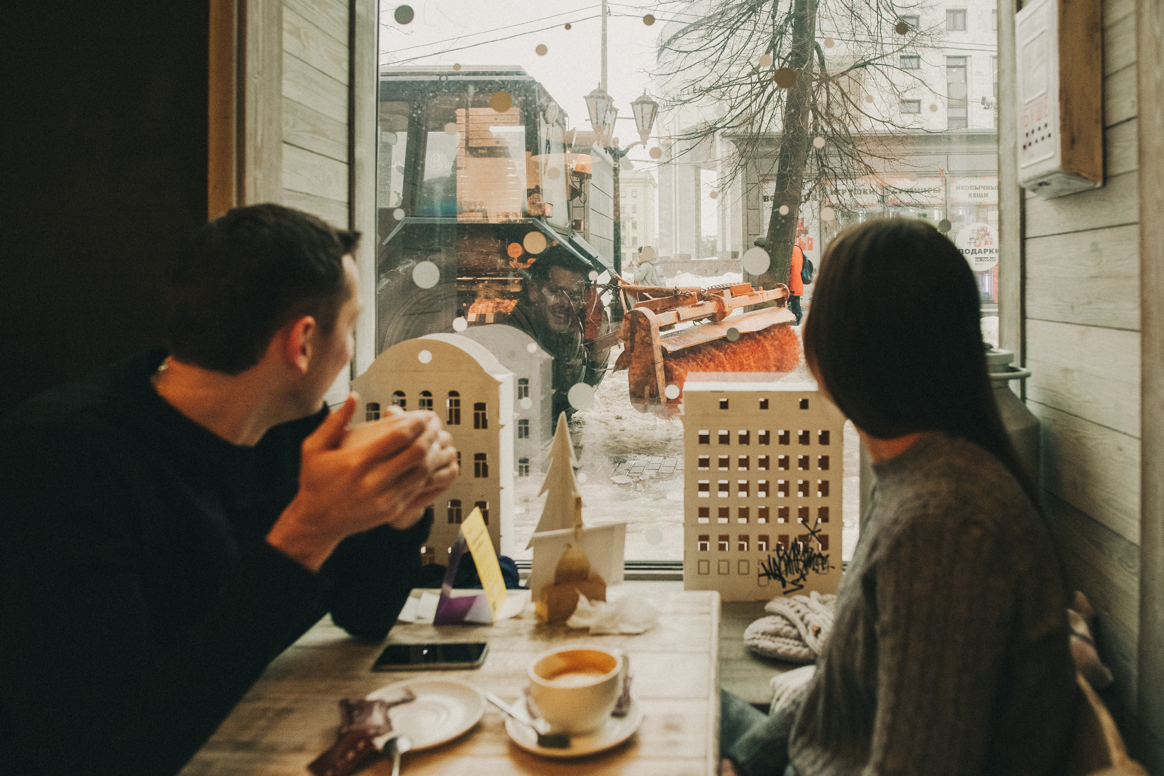Субботняя прогулка Максима и Ани. Семейный фотограф, фотограф родов, репортажей фотограф в Санкт-Петербу