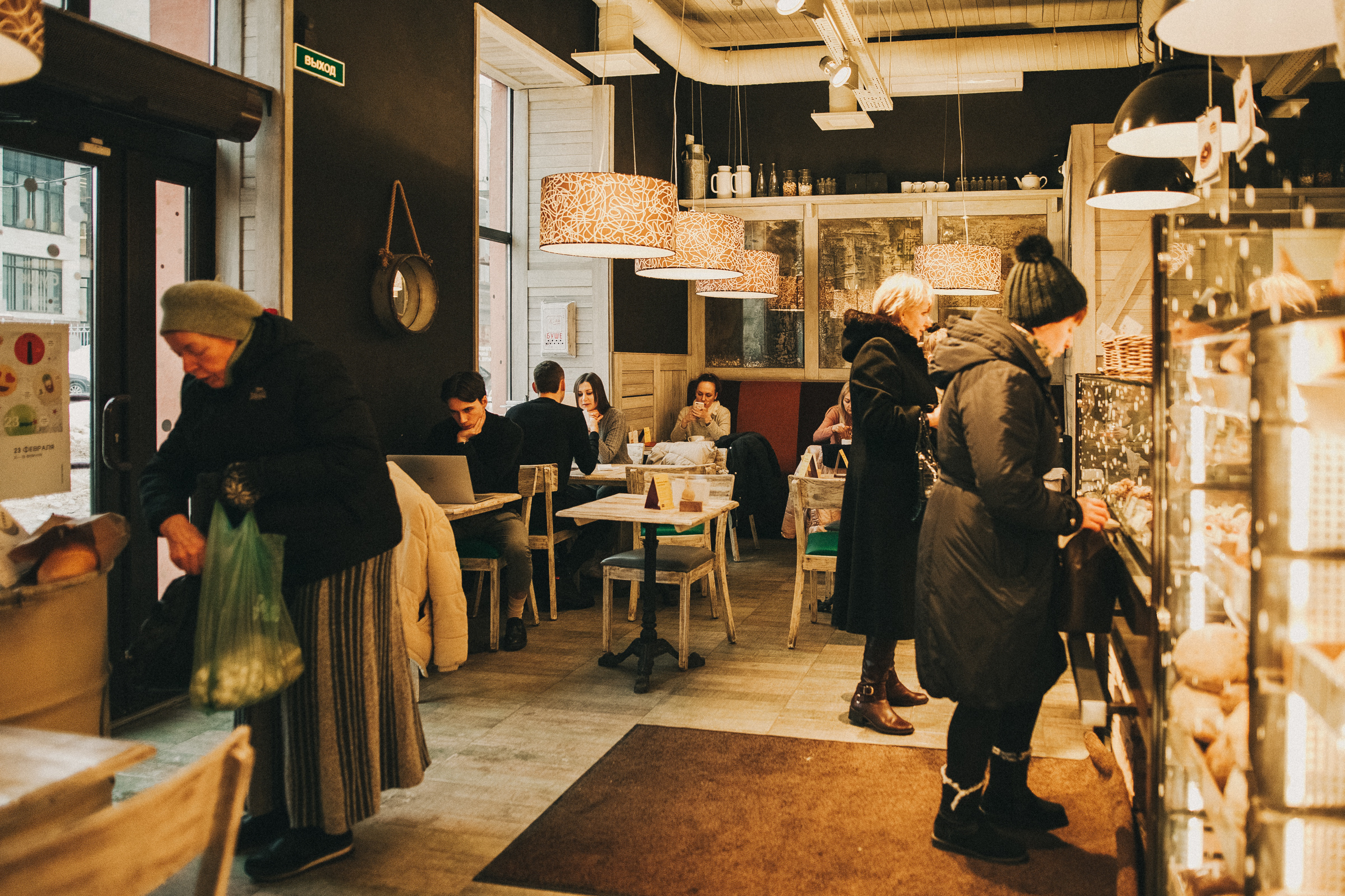 Субботняя прогулка Максима и Ани. Семейный фотограф, фотограф родов, репортажей фотограф в Санкт-Петербу