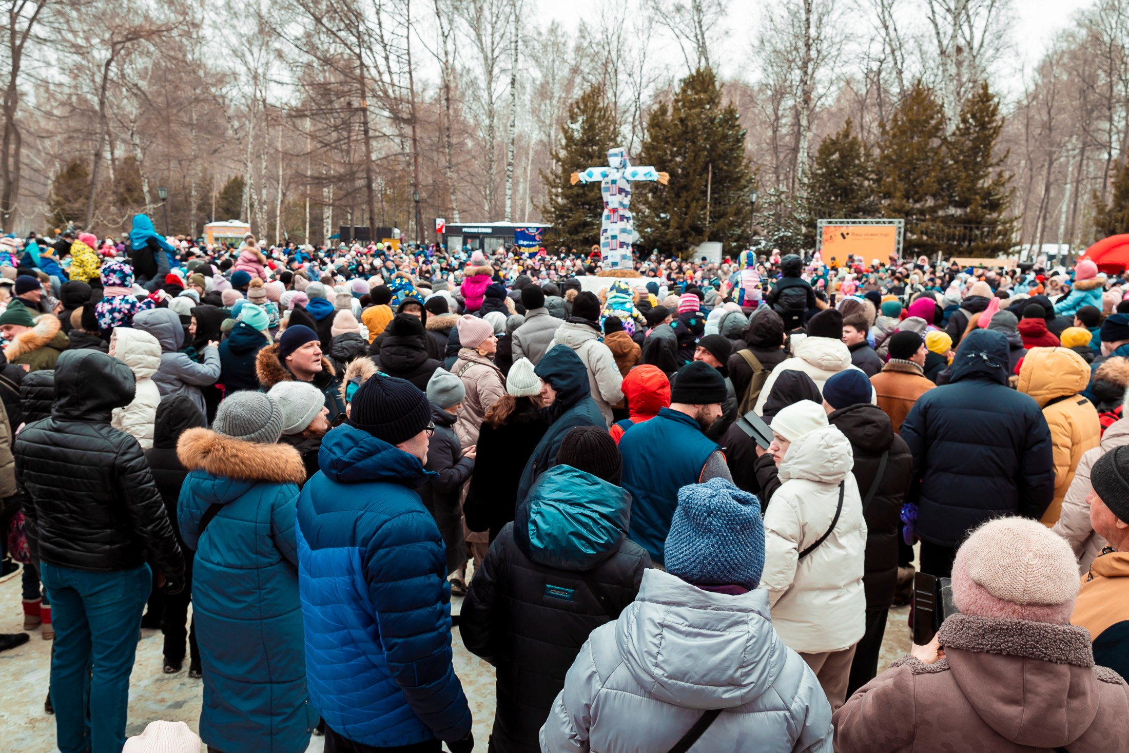 Масленица в берёзовой роще. Фотограф в Новосибирске Сергей Белов