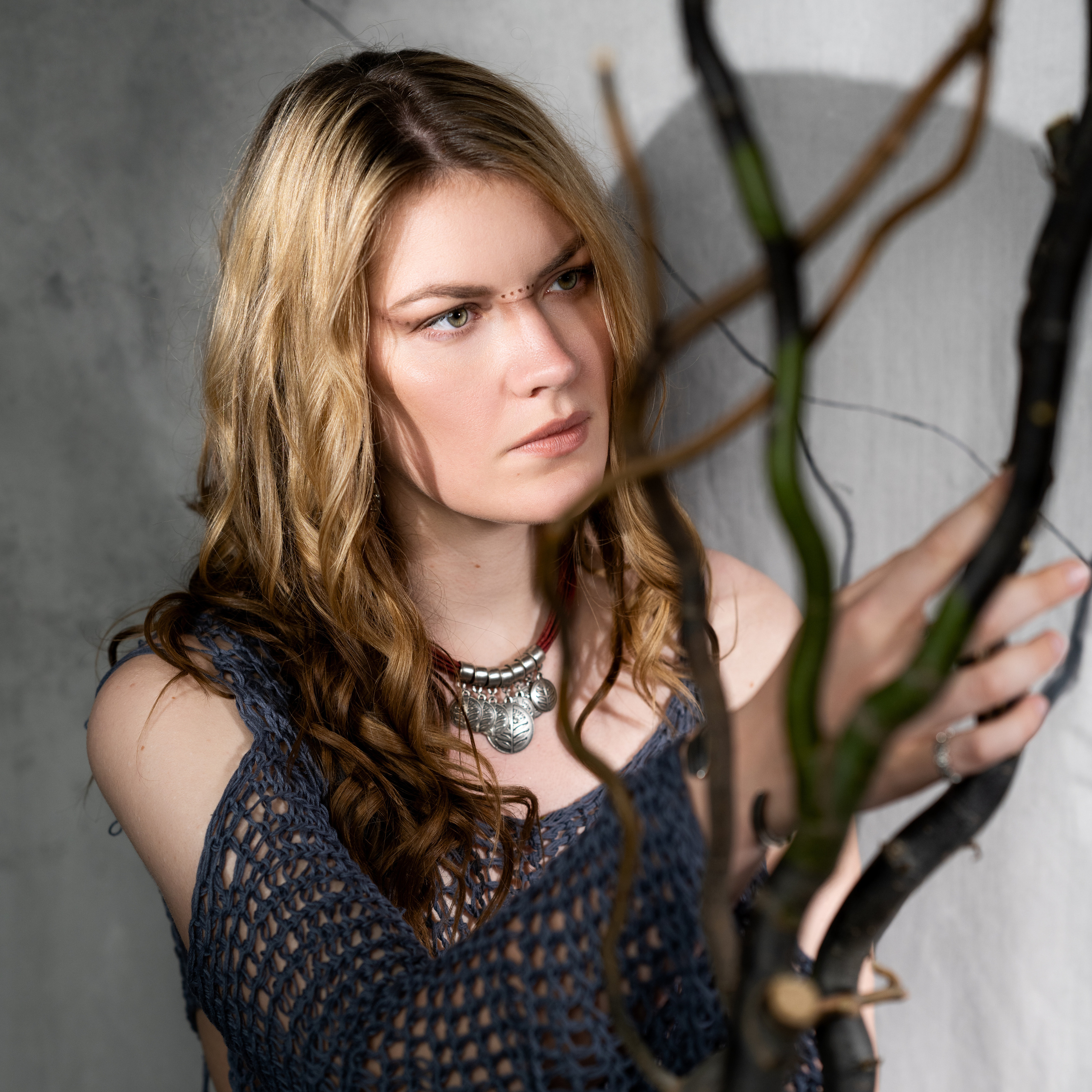 Фотосъёмка девушки в этническом образе