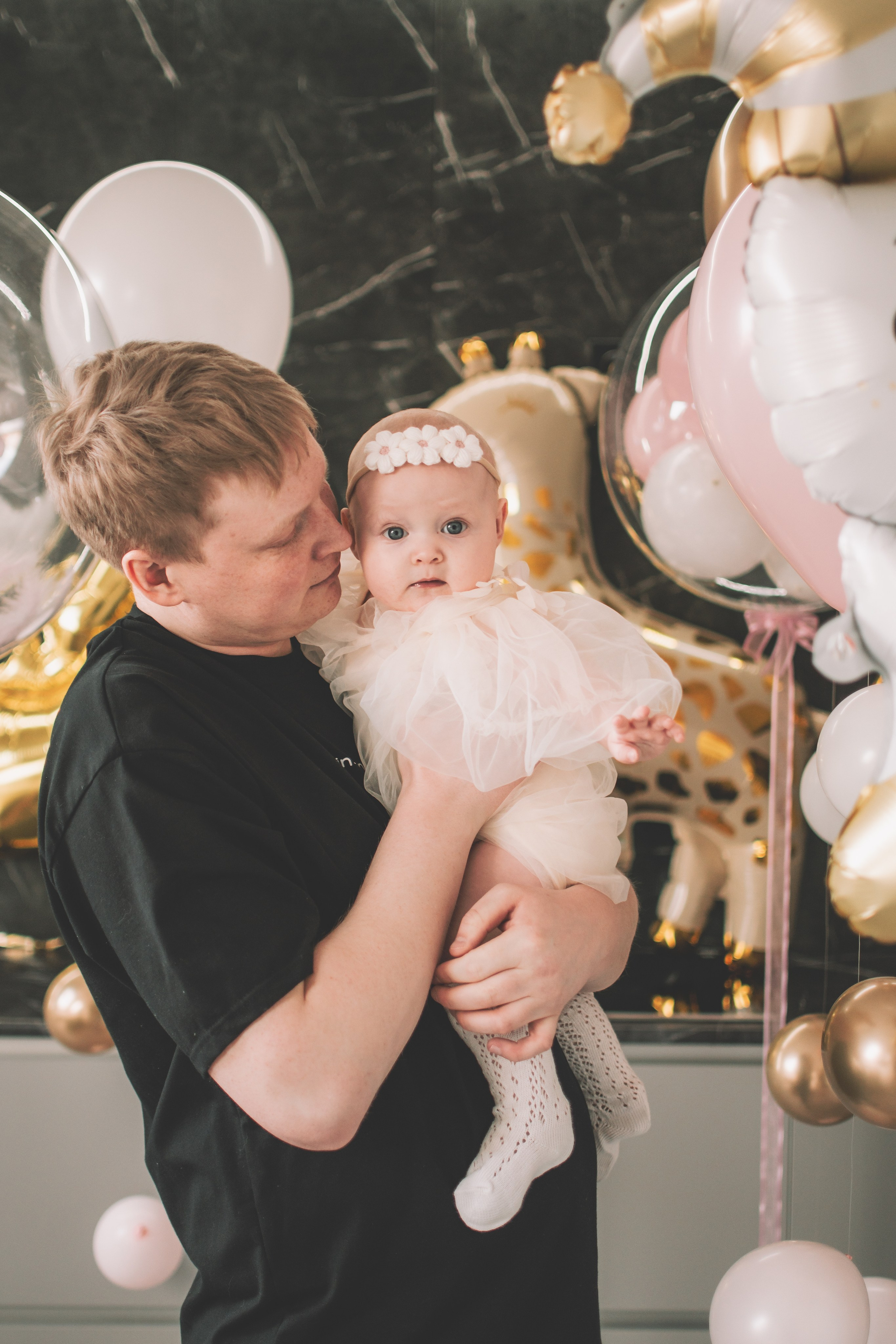 Съемка в честь полгодика. Семейный и свадебный фотограф Губкинский и Ставрополь