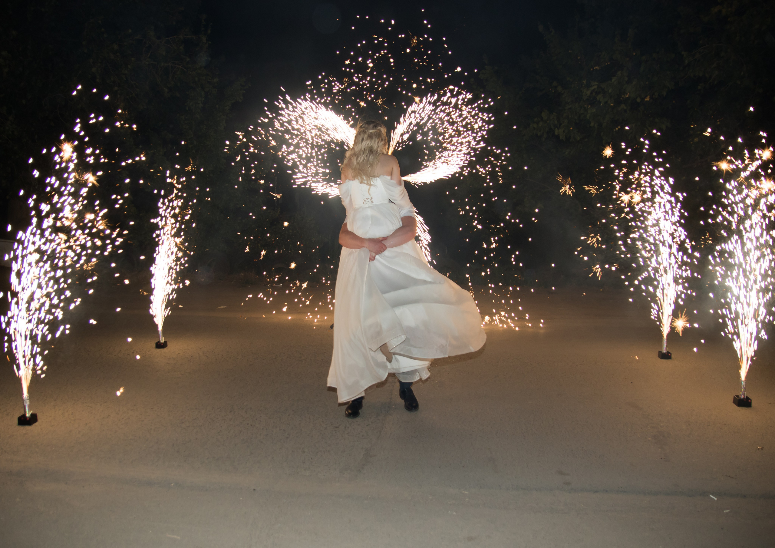 Спецэффекты. Организатор праздников. Ведущая Марина Гребенникова