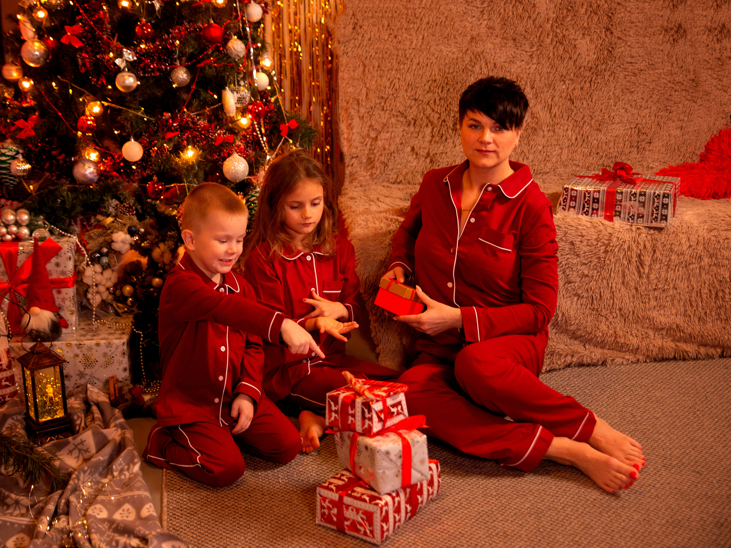 Новый год. ДЕТСКИЙ И СЕМЕЙНЫЙ ФОТОГРАФ в Сосново, Ленинградской области и Спб