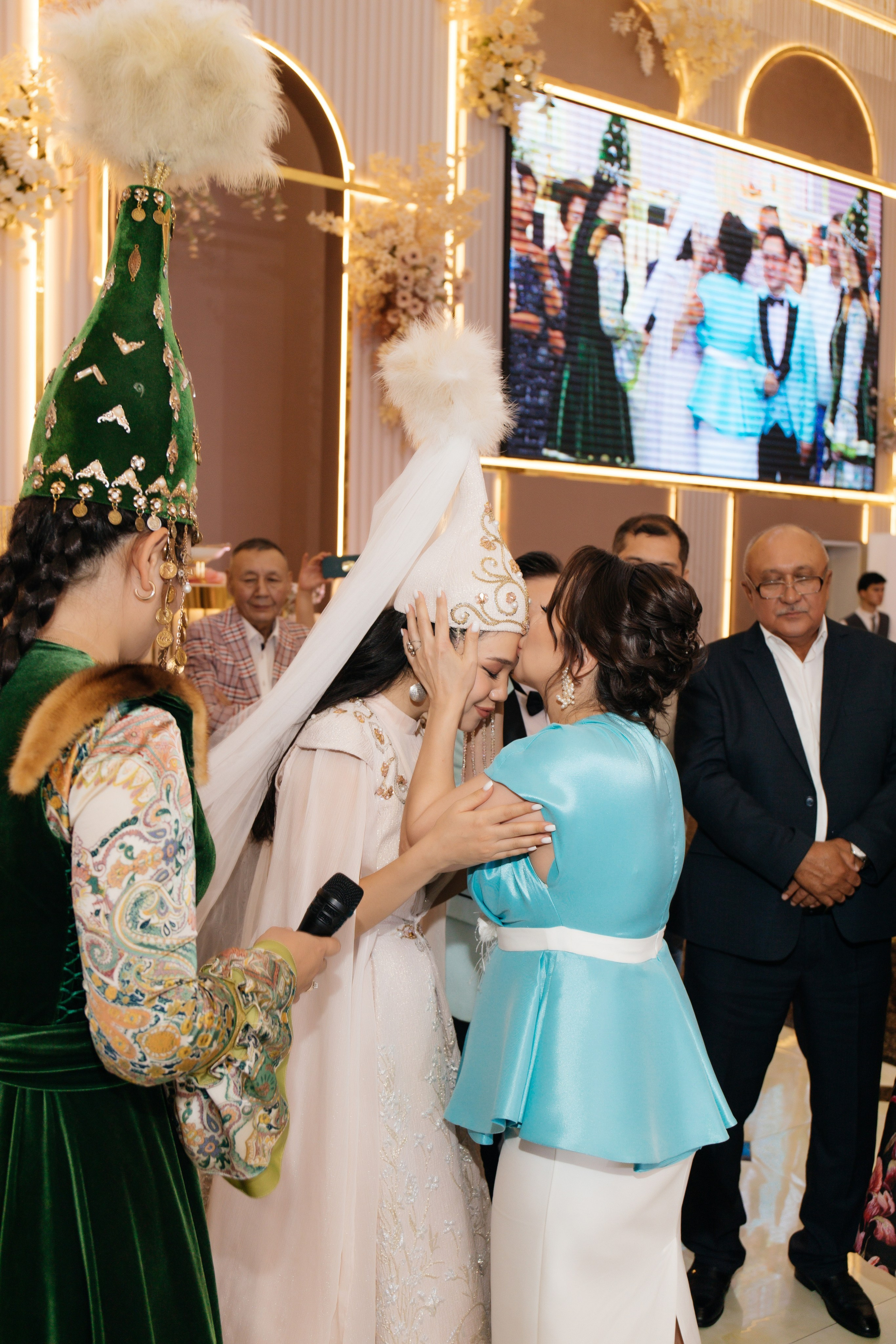 Kamila — Qyz uzatu. Wedding and Love story Photographer