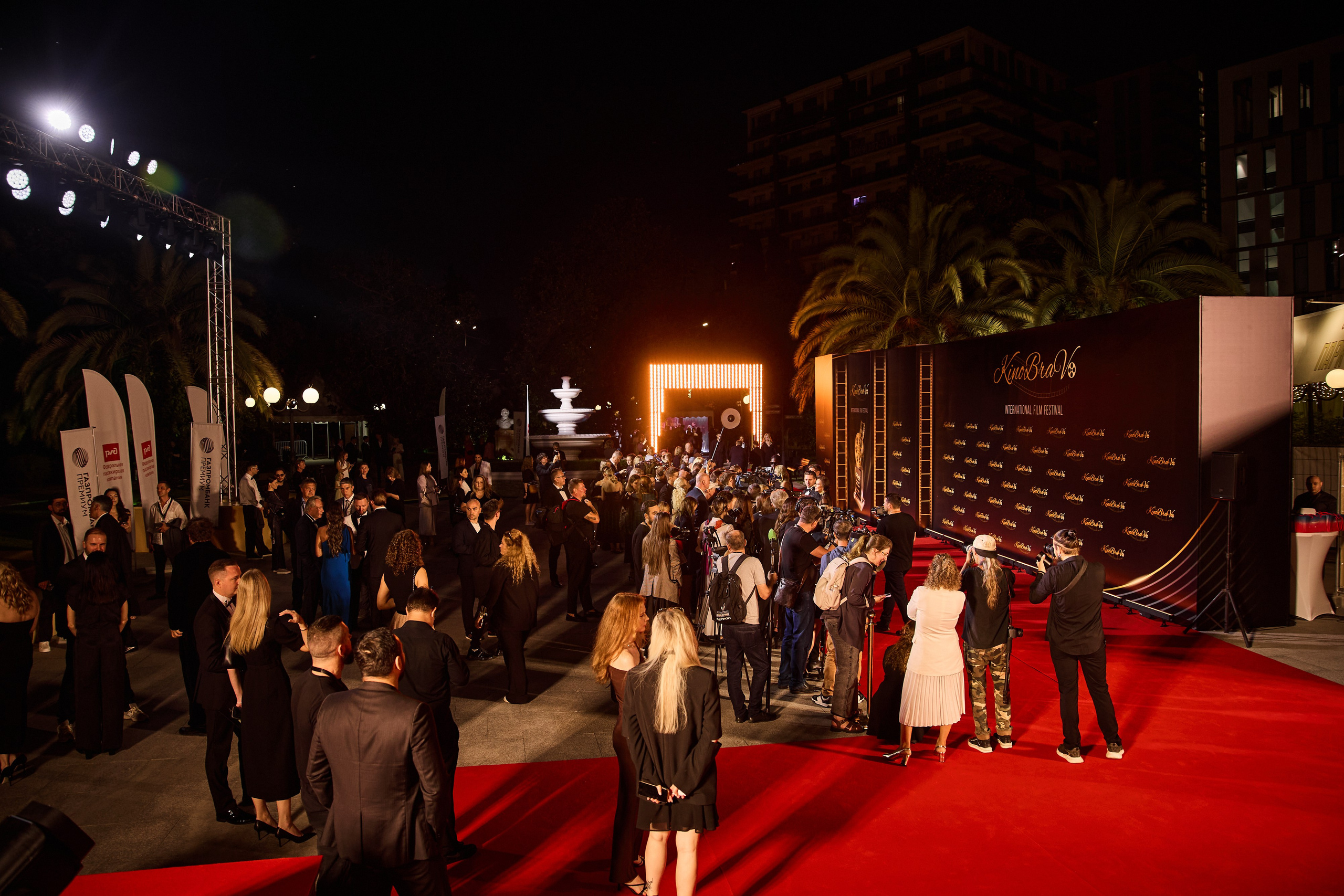 Фотосъемка репортажа кинофестиваля. Профессиональный фотограф в Сочи Виктория Джой. Обучение