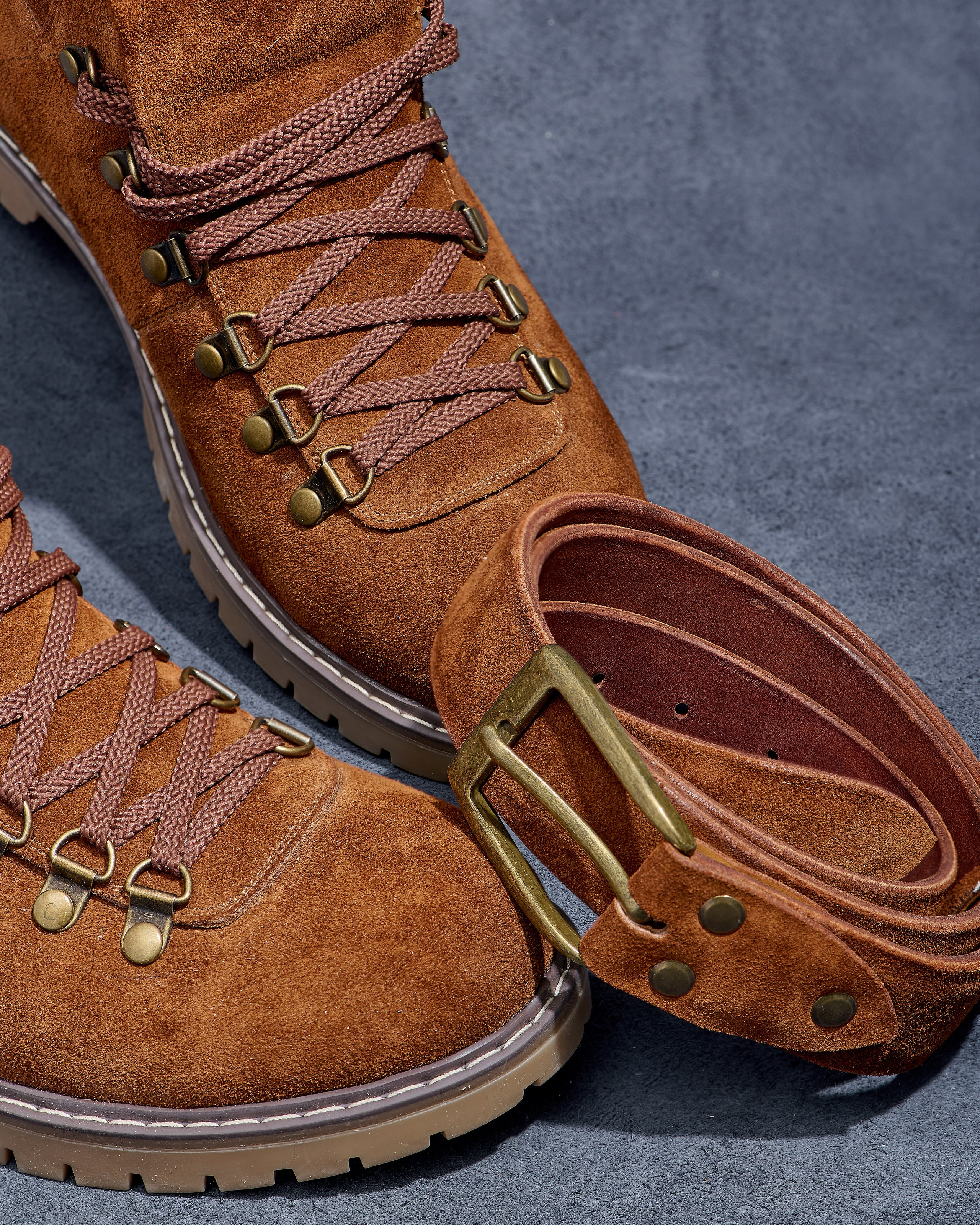 Изделия из кожи. Контент фотограф для бизнеса и маркет-плейсов