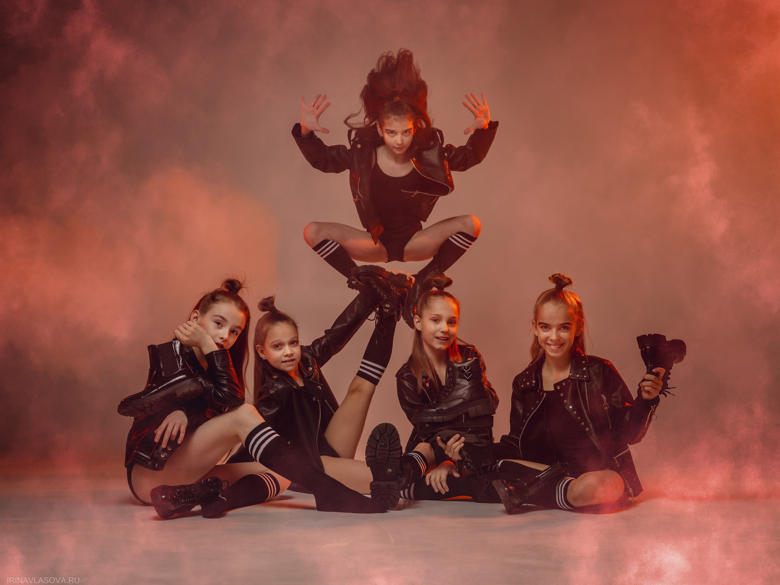 клубная спортивная фотосессия для гимнасток новосибирск