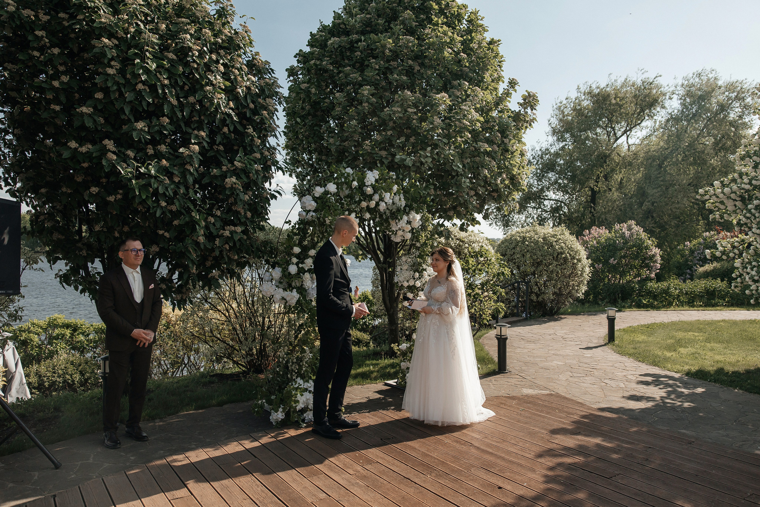 Выездная церемония в Капитан Клуб Жуковский. Свадебный фотограф в Москве Дарья Олендарёва