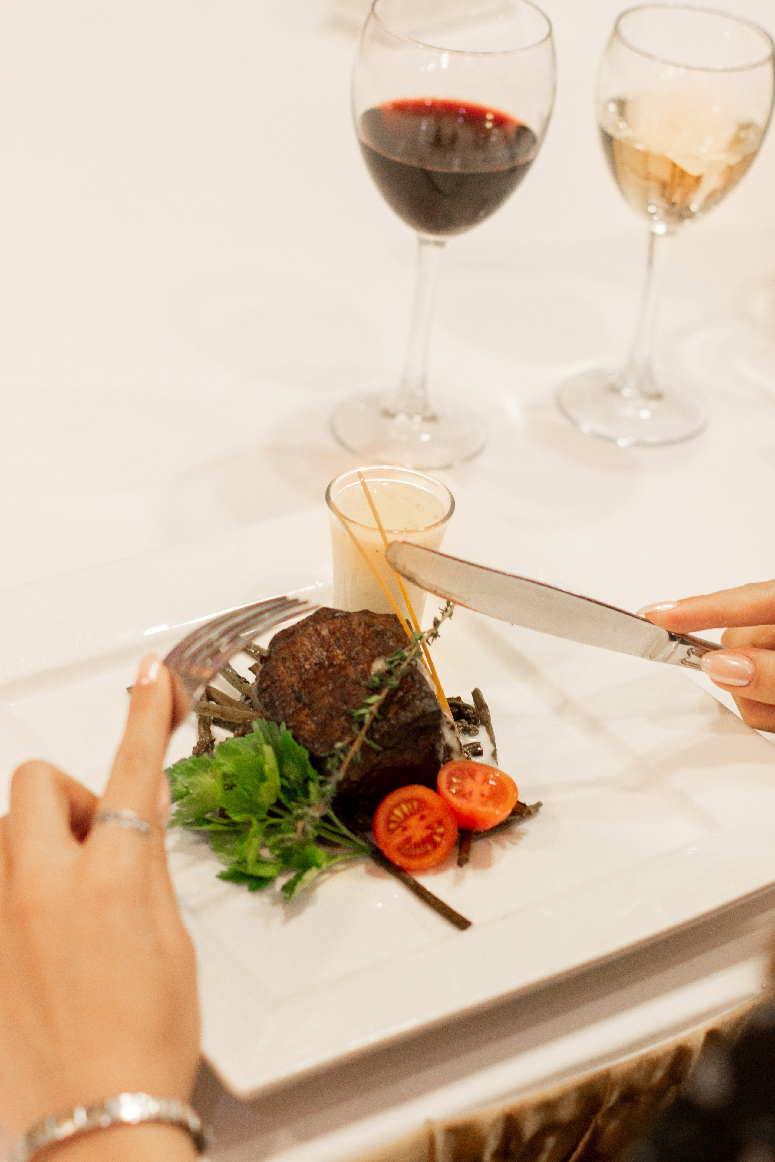 Ресторан «У истока». Виктория Ларина — Портретный профессиональный фотограф в Иркутске