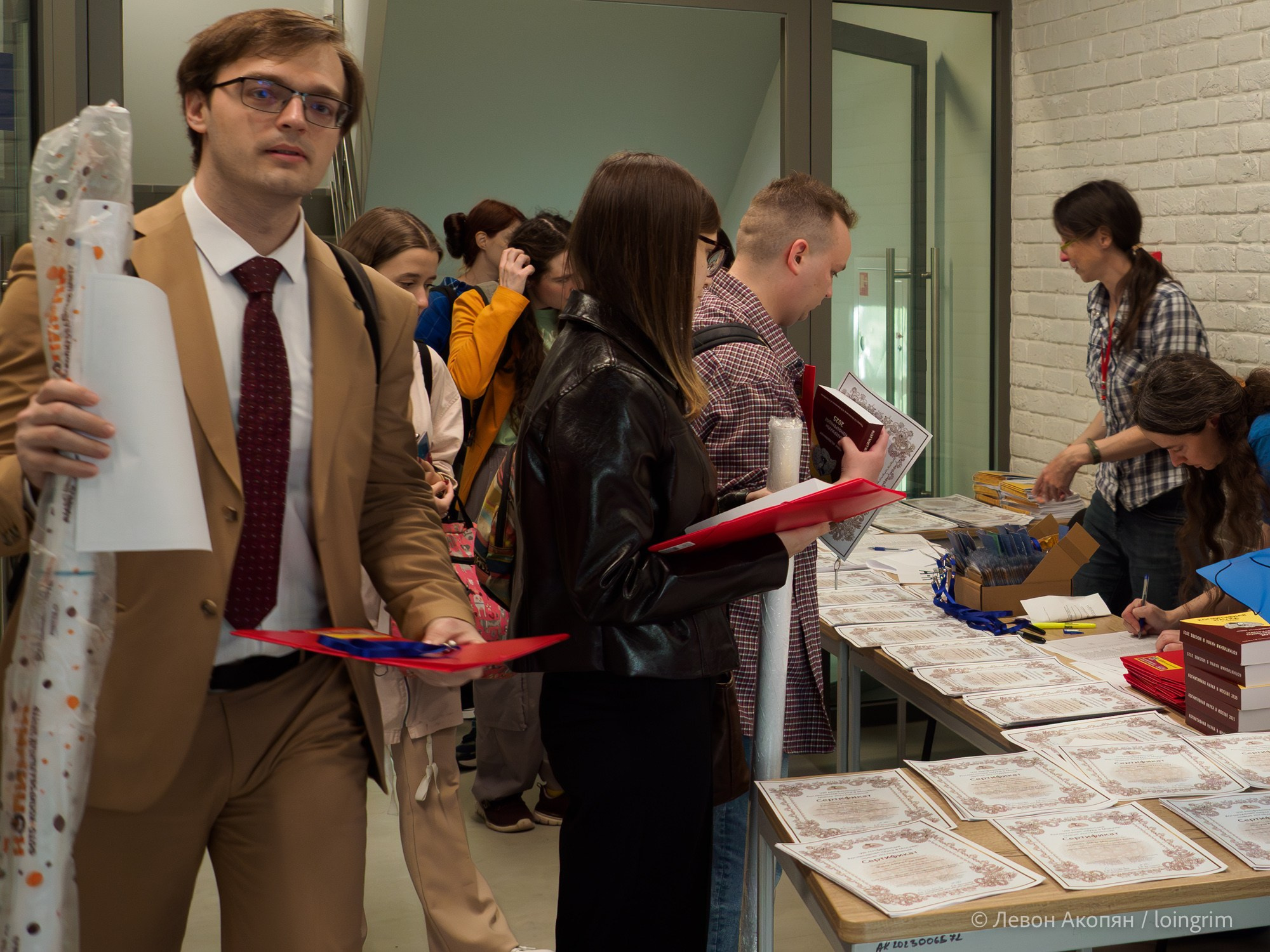 Когнитивная наука в Москве VIII (25 и 26 июня 2025). Loingrim — Свободный художник. Снимаю в своё удовольствие